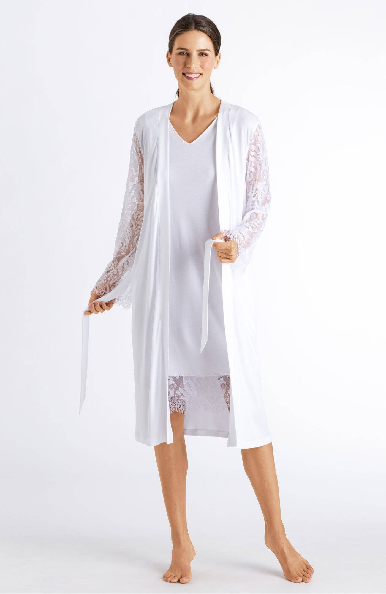 Хлопковый халат с кружевом. Цвет Белый (070101)