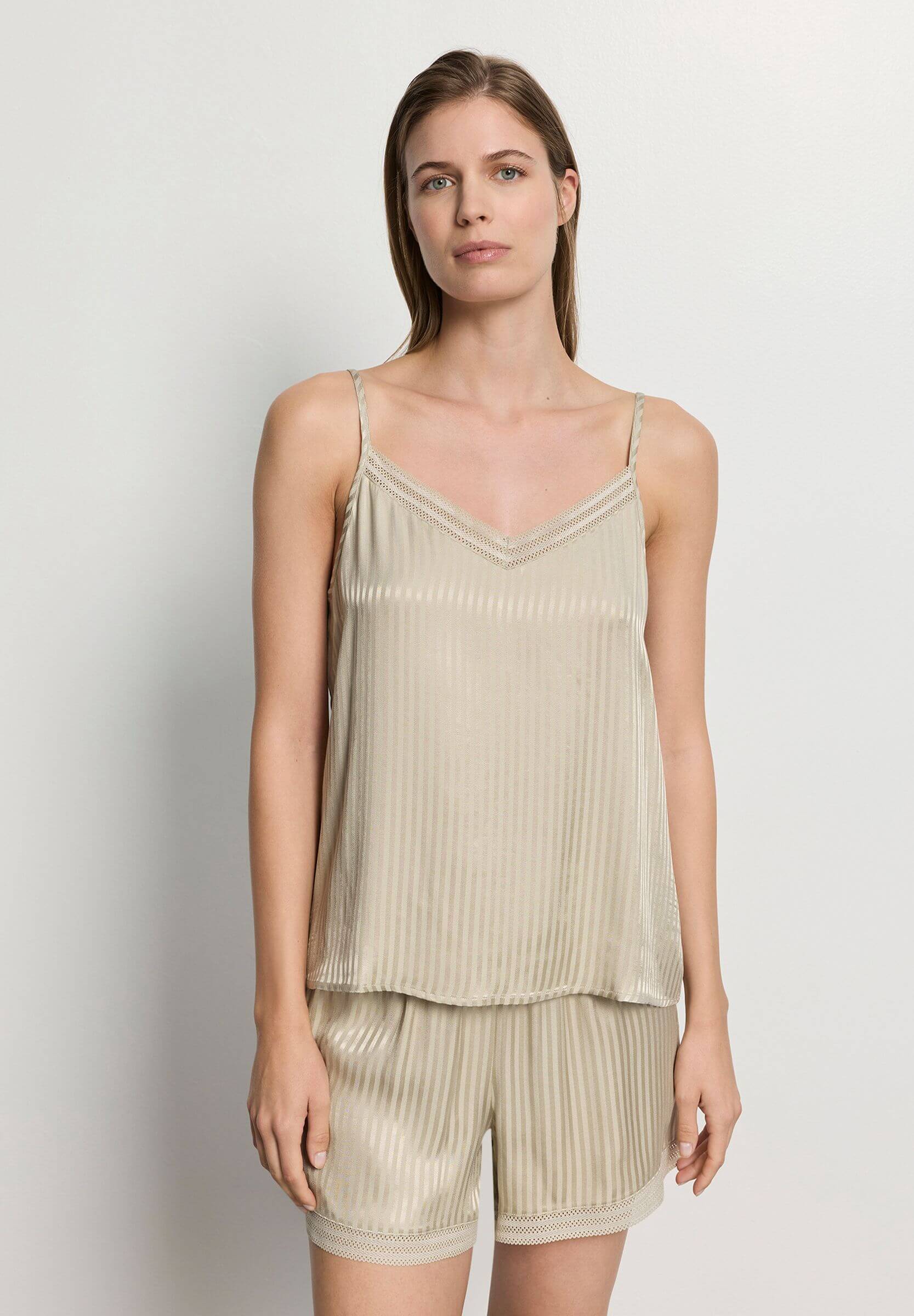 Пижамный топ из шелковистой вискозы. Цвет Бежевый (072661)