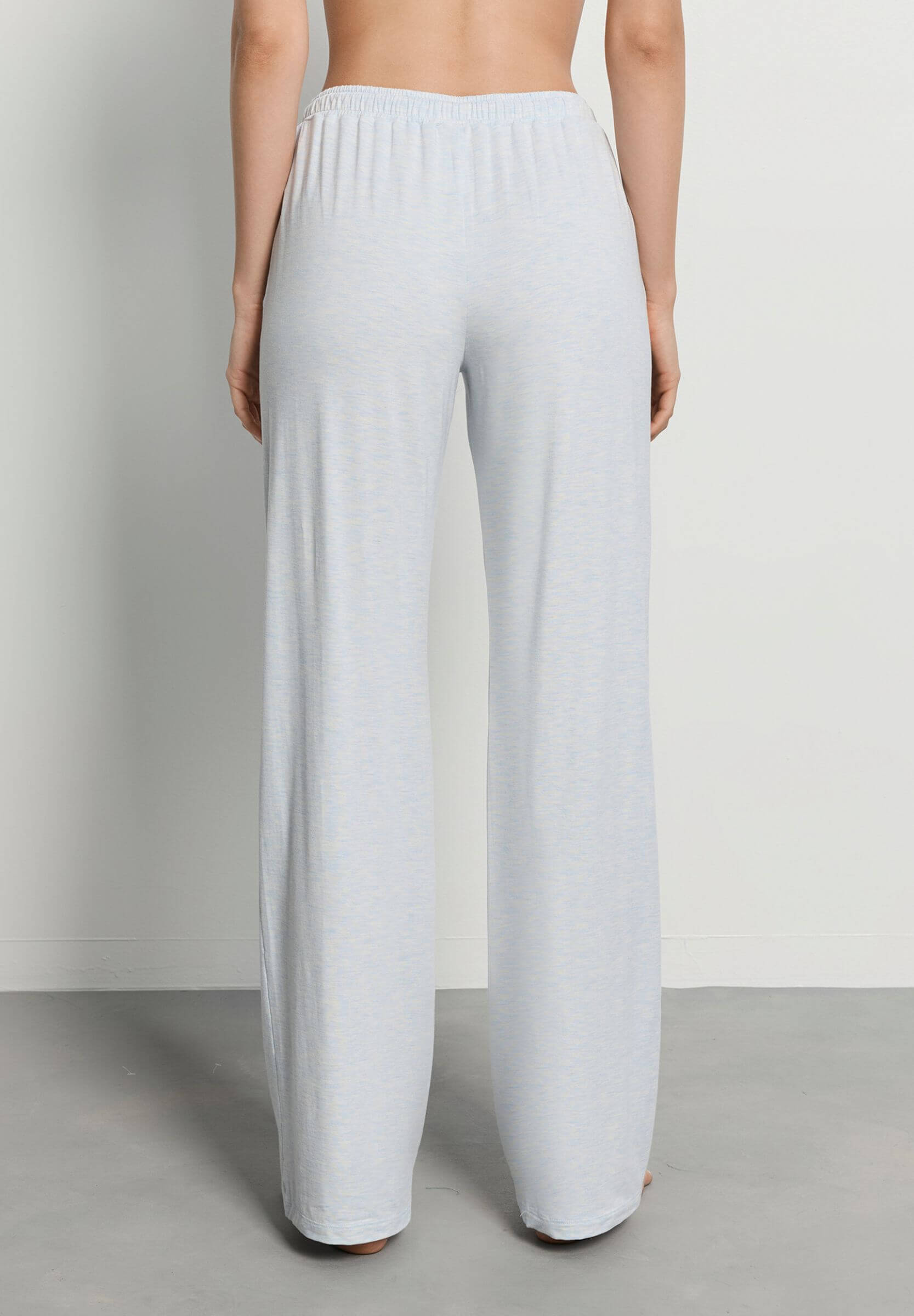 Пижамные брюки из шелковистой вискозы. Цвет Голубой (073081)