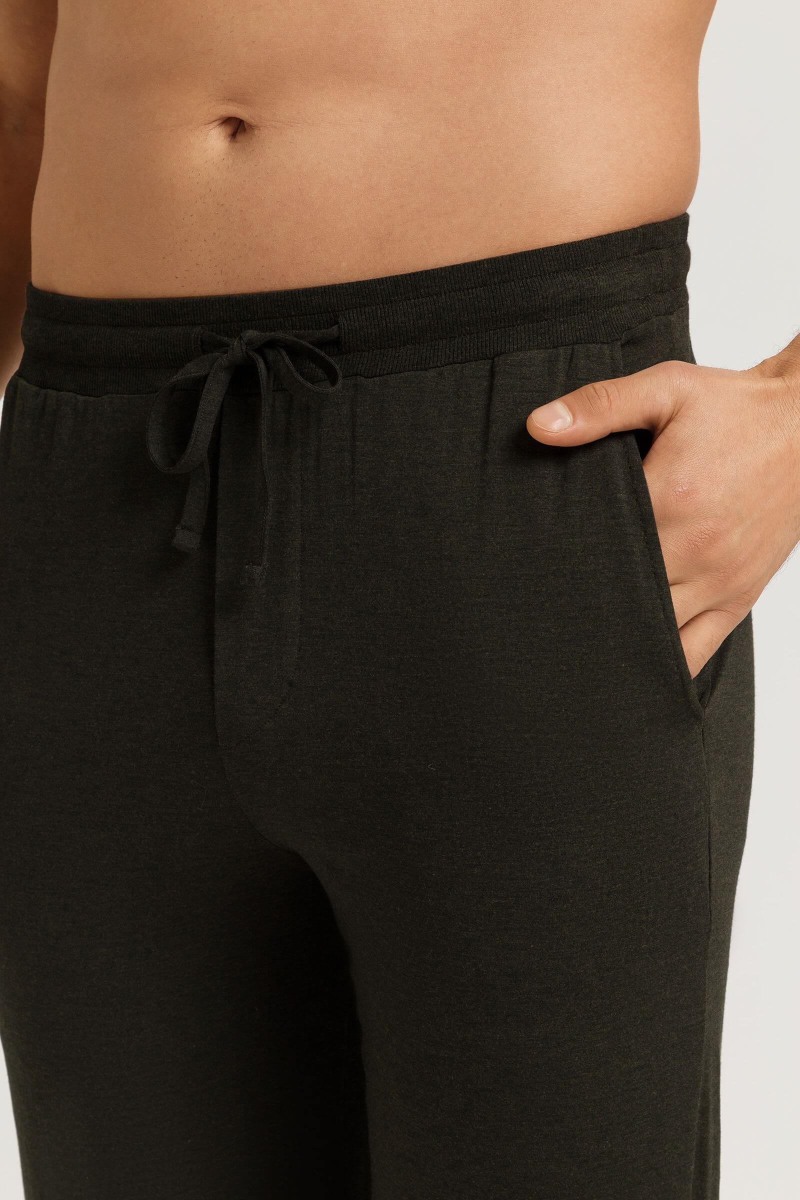 Длинные брюки из вискозы. Цвет Черный (073044)