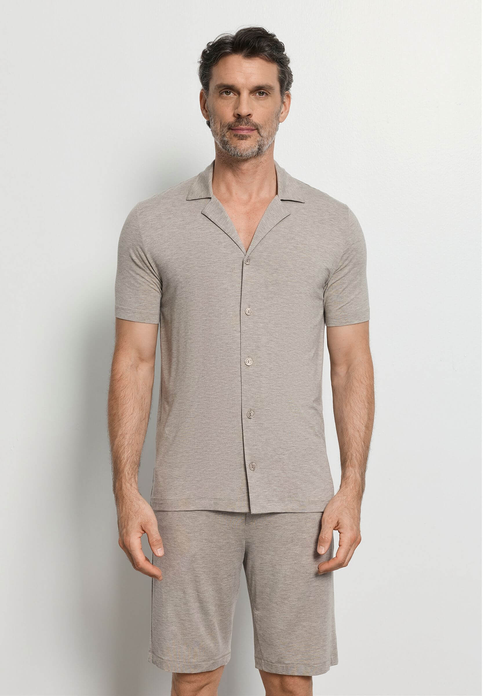 Рубашка из эластичной и мягкой вискозы