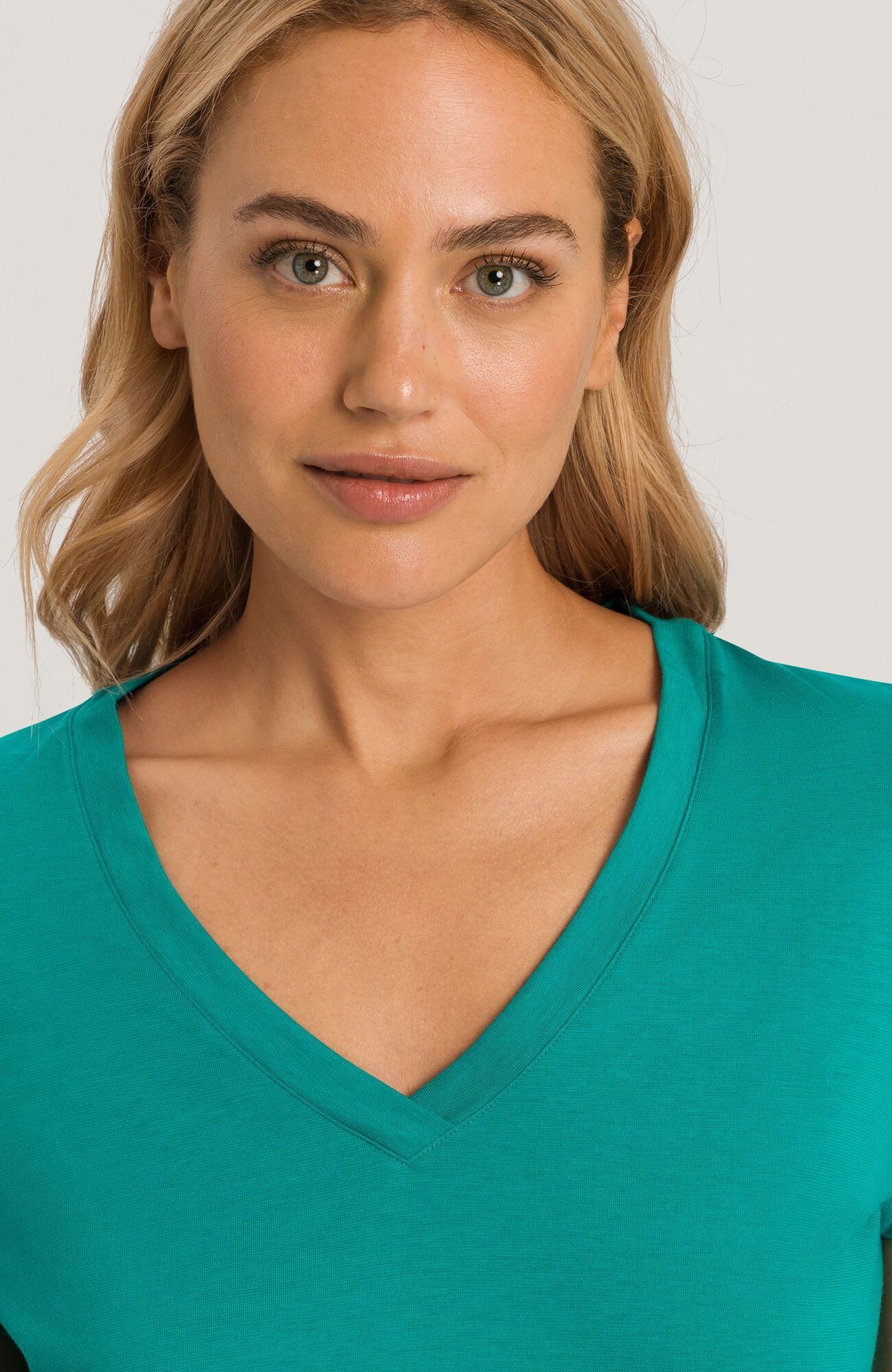 Пижамная футболка с V-образным вырезом. Цвет Бирюзовый (072730)