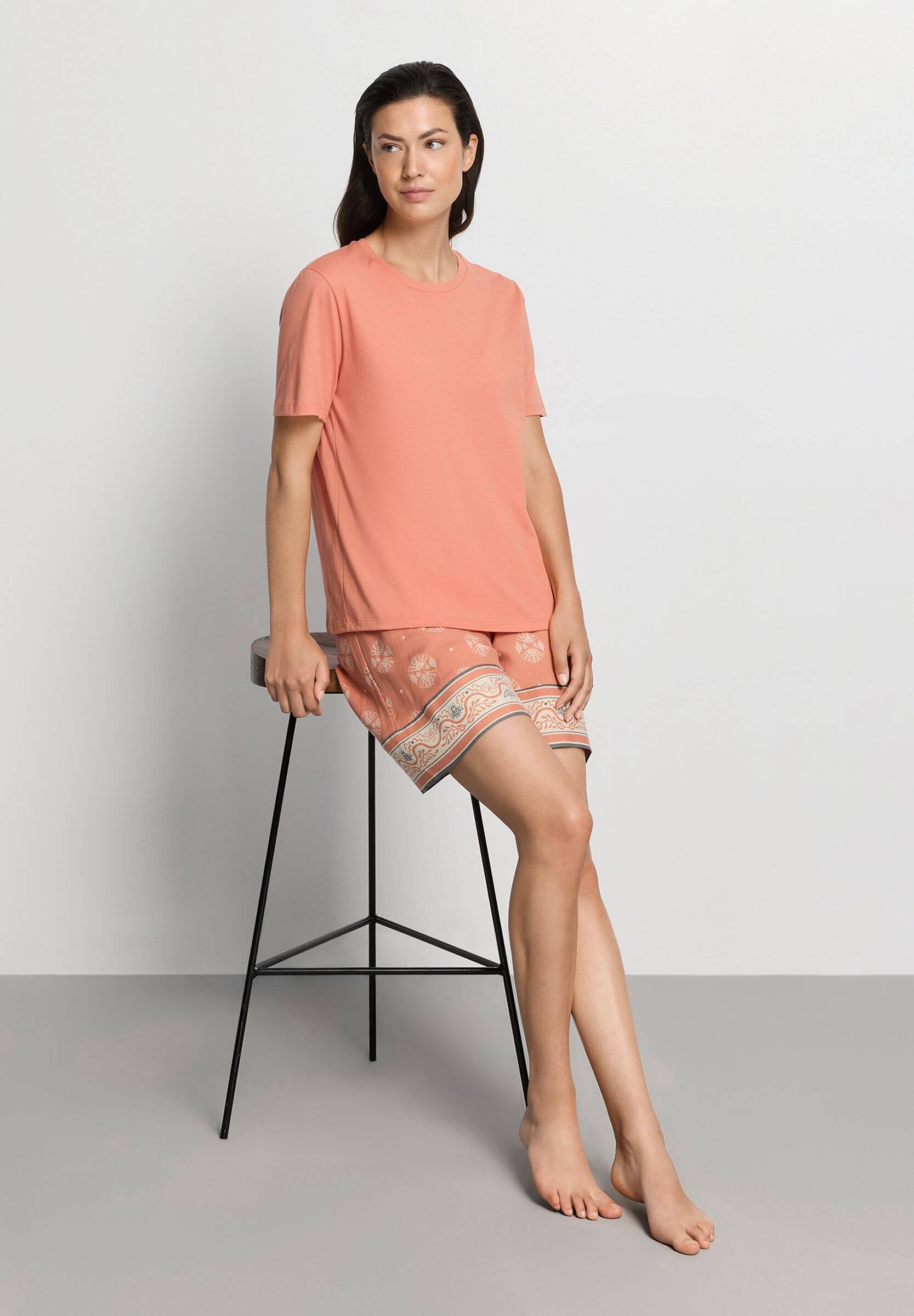 Футболка с круглым вырезом. Цвет Персиковый (072288)