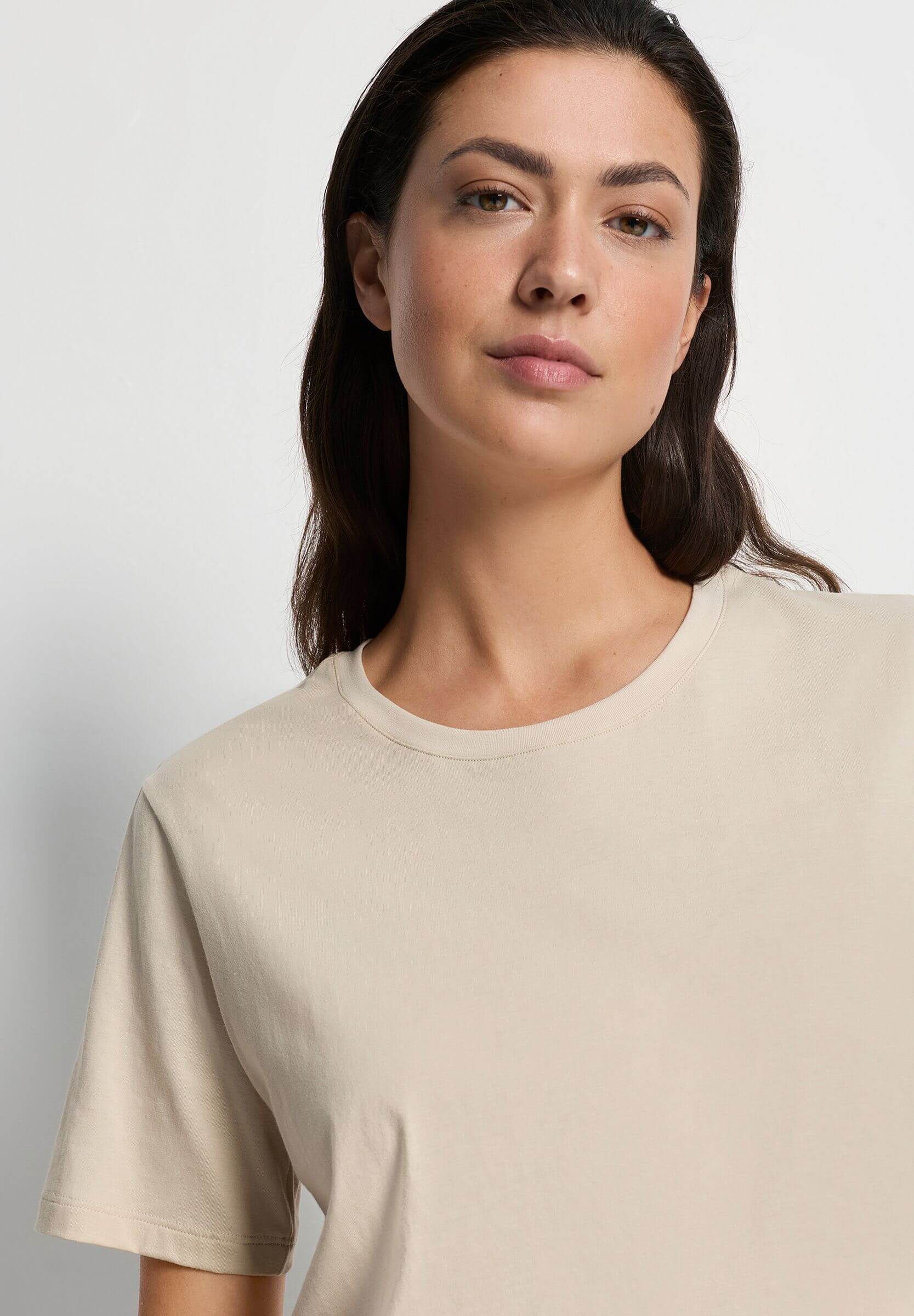 Футболка с круглым вырезом. Цвет Бежевый (072671)