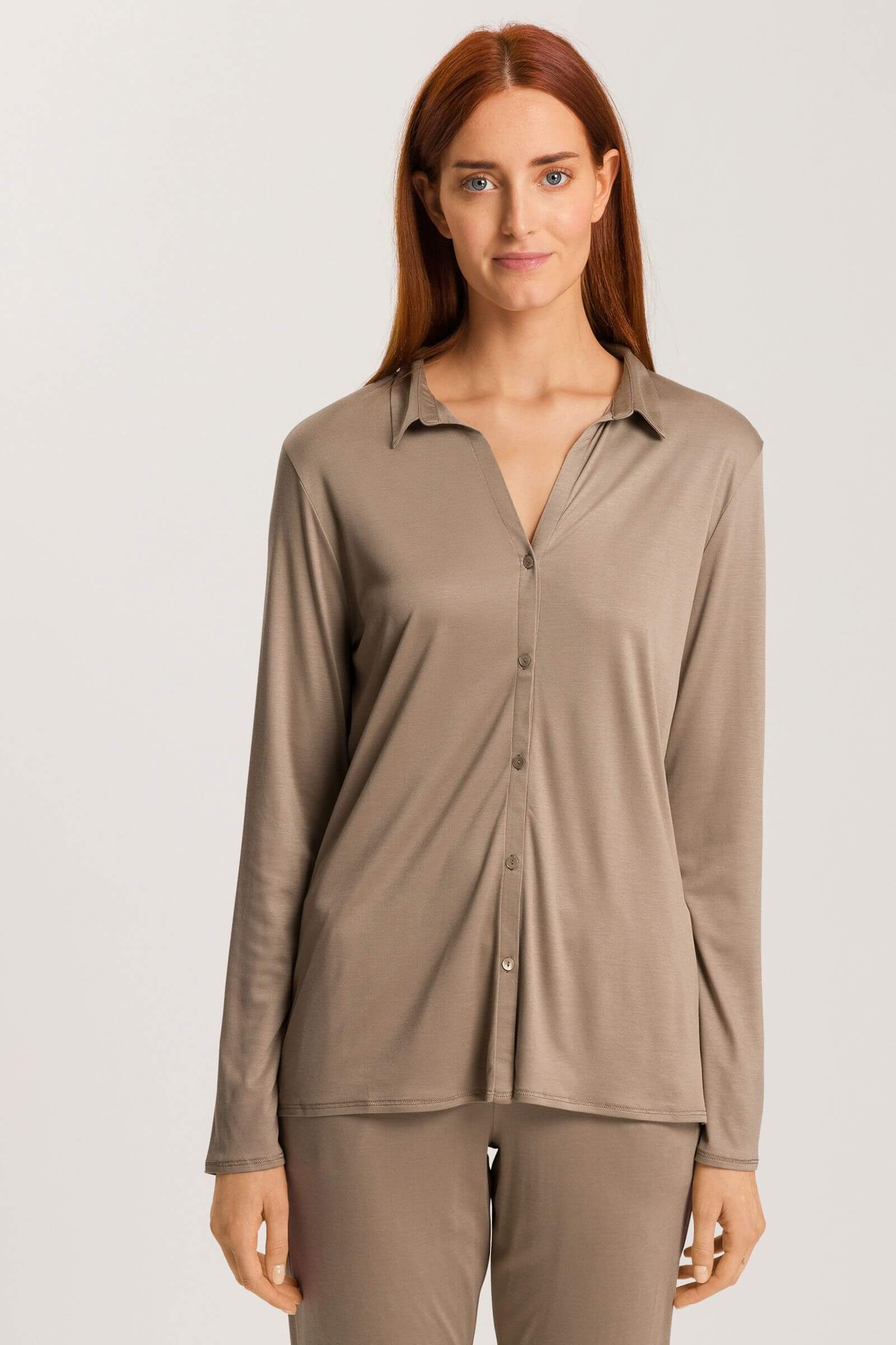 Пижамная рубашка с отложным воротником