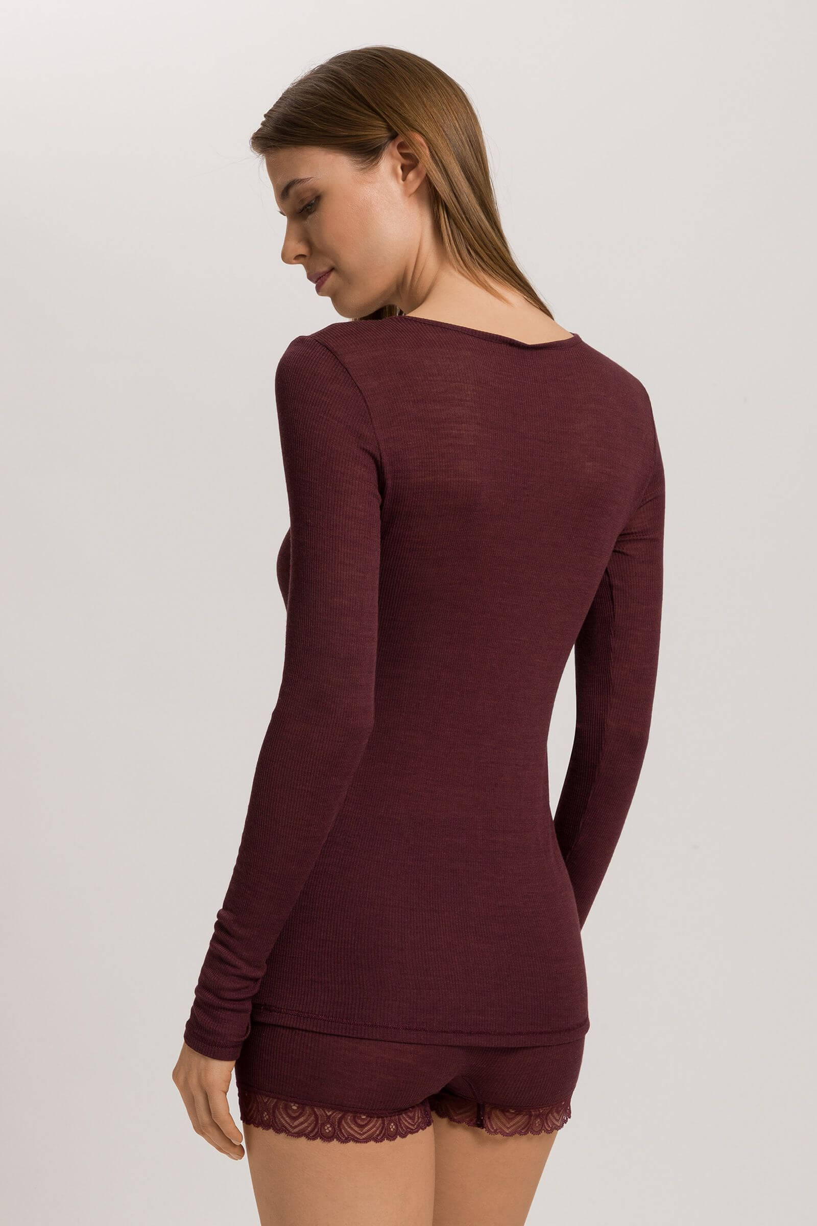 Термолонгслив из шерсти и шелка с кружевом. Цвет Бордовый (072421)
