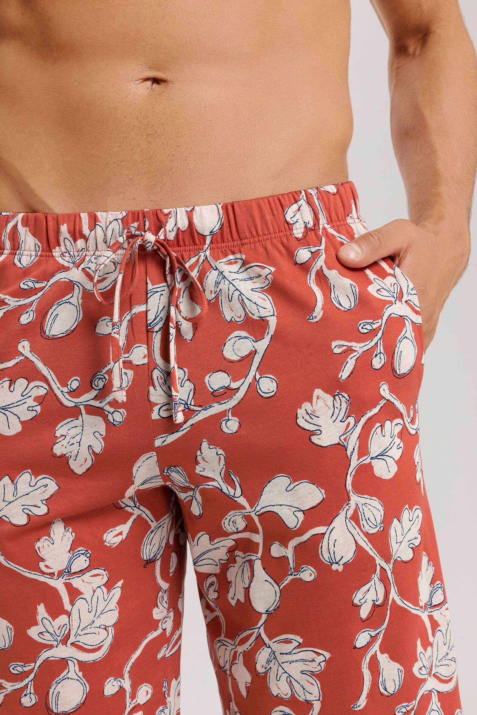 Шорты с акварельным принтом. Цвет Красный (073004)