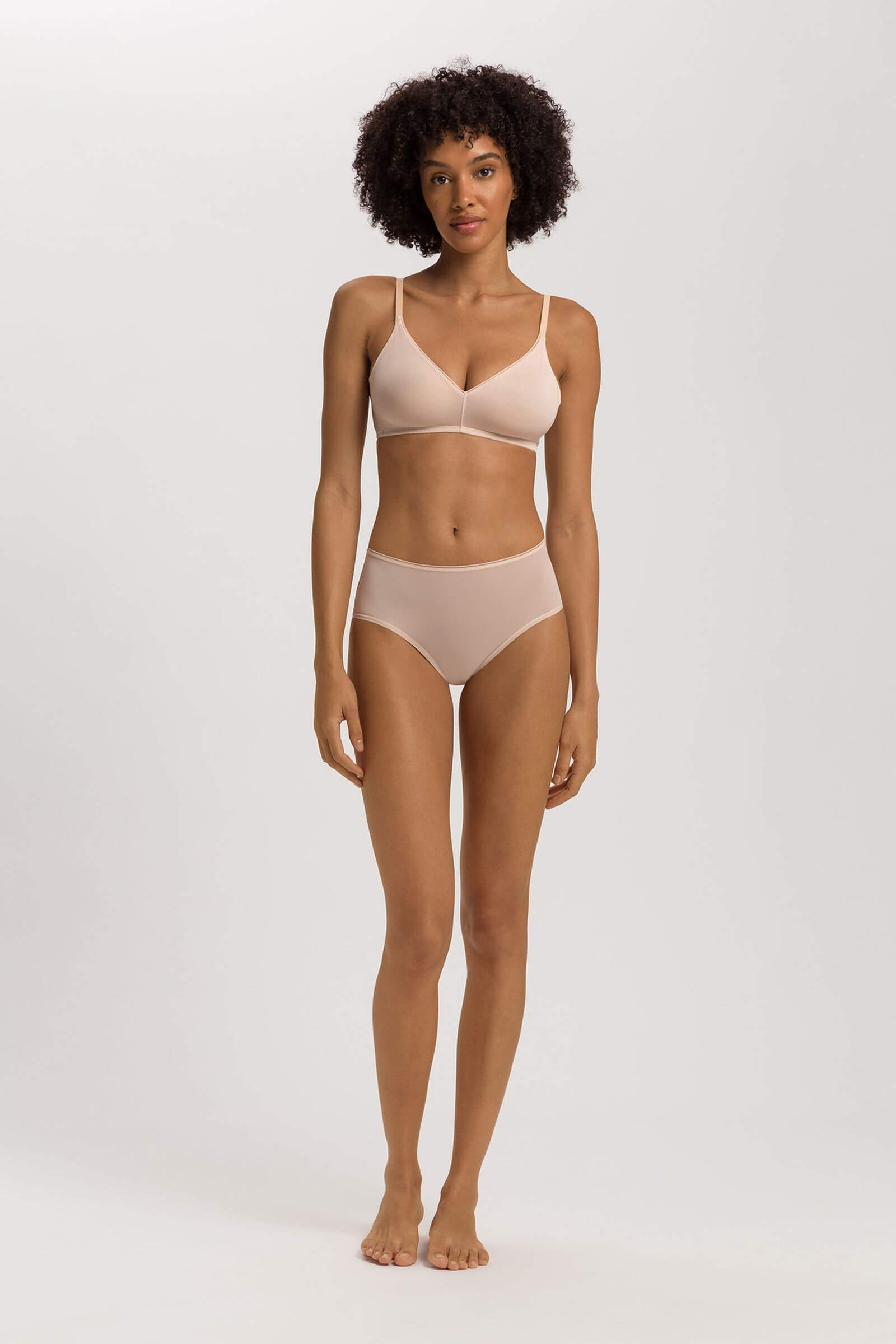 Бесшовный бюстгальтер без косточек. Цвет Бежевый (070274)