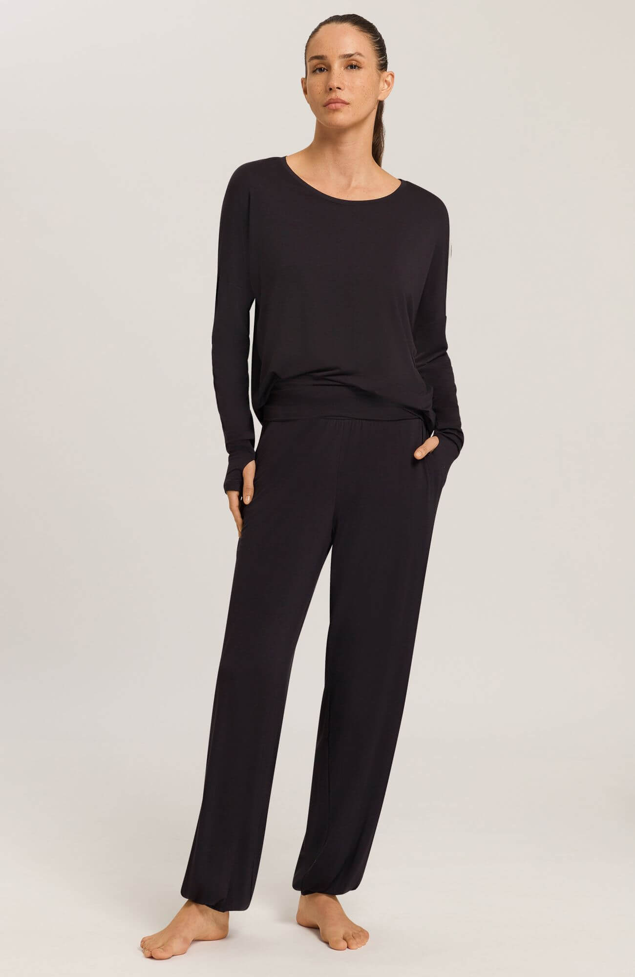 Длинные брюки. Цвет Черный (072199)