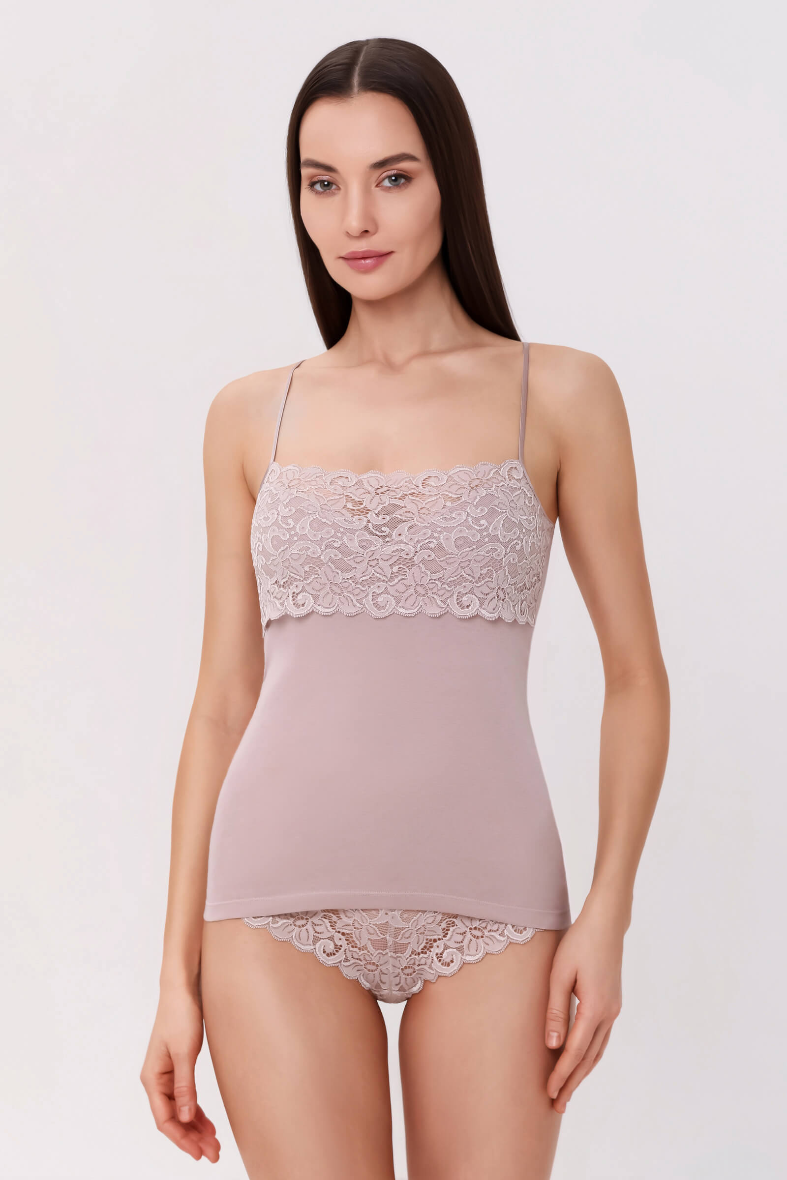 Майка с вырезом каре