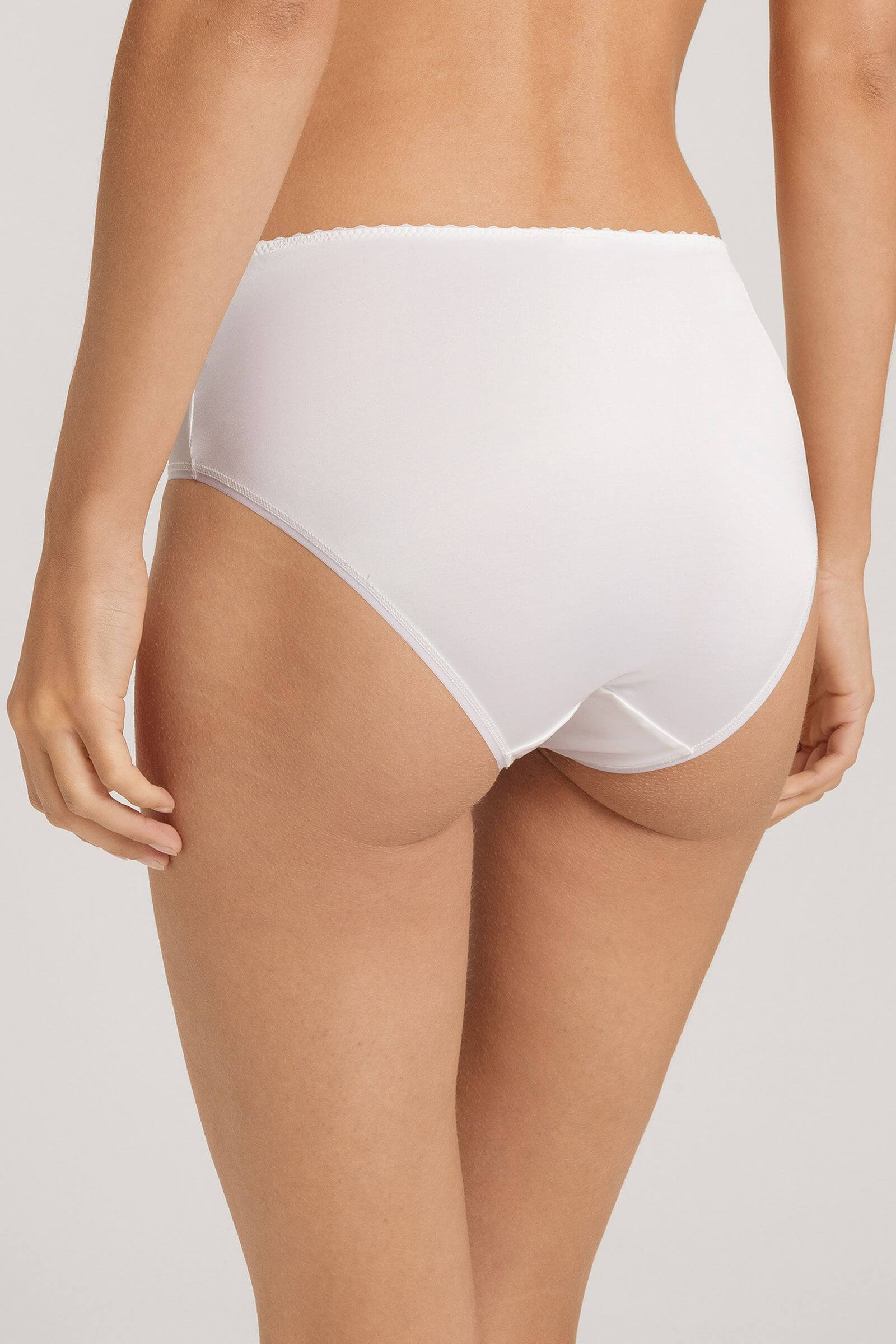 Трусы хипстеры из шелковистой вискозы. Цвет Белый (070102)