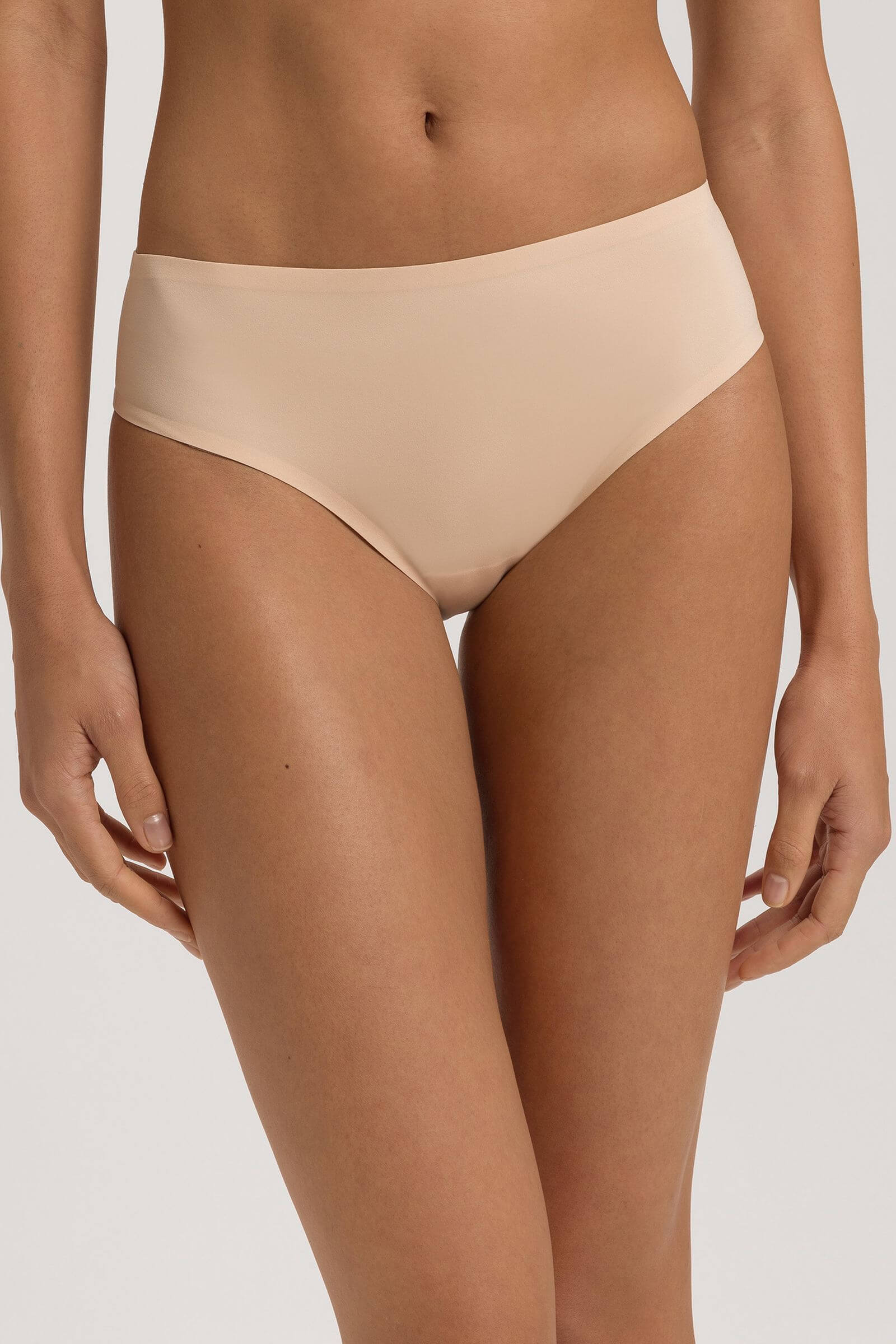 Бесшовные трусы слипы. Цвет Бежевый (070274)