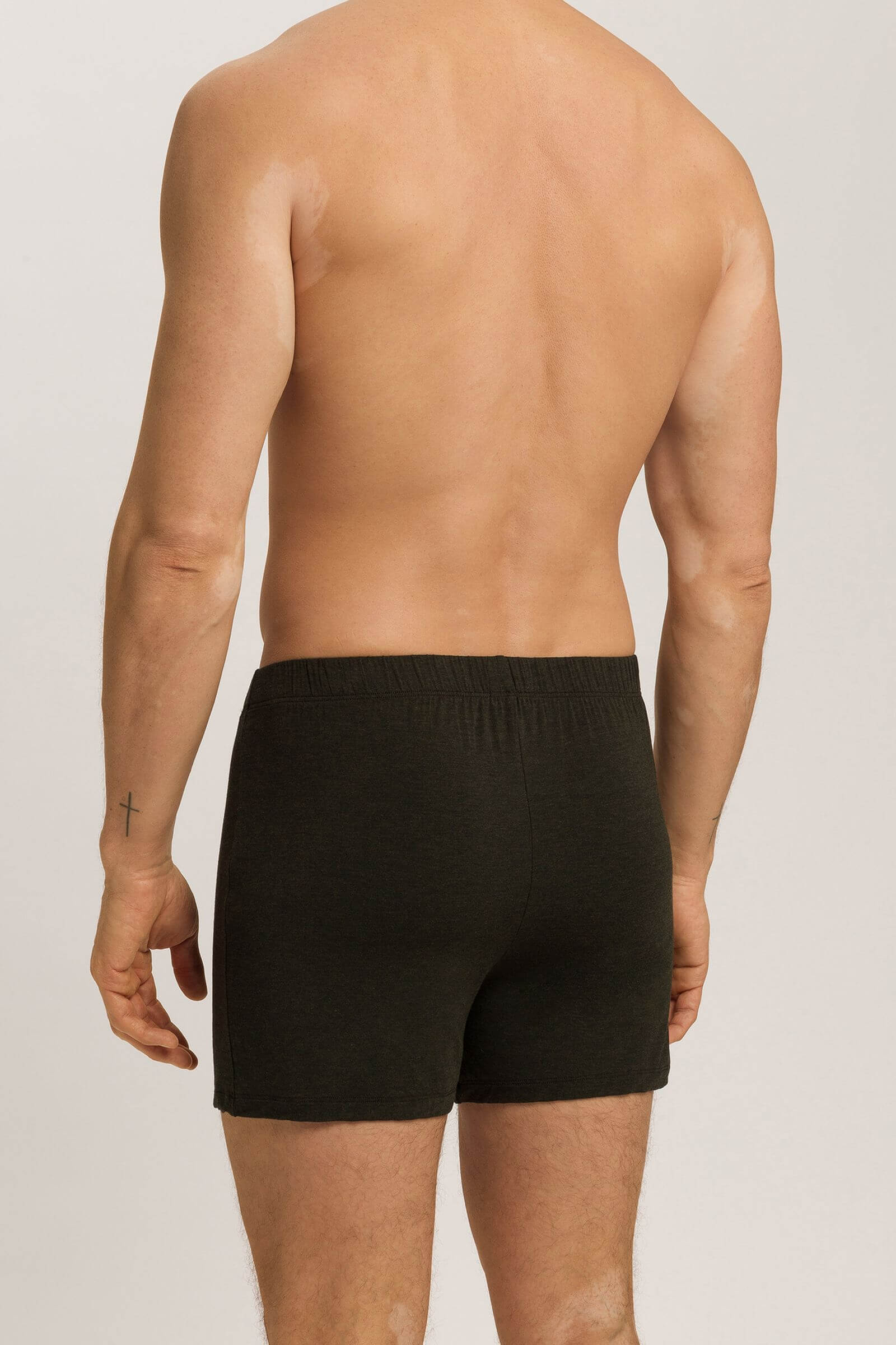 Трусы боксеры из вискозы. Цвет Черный (3044)