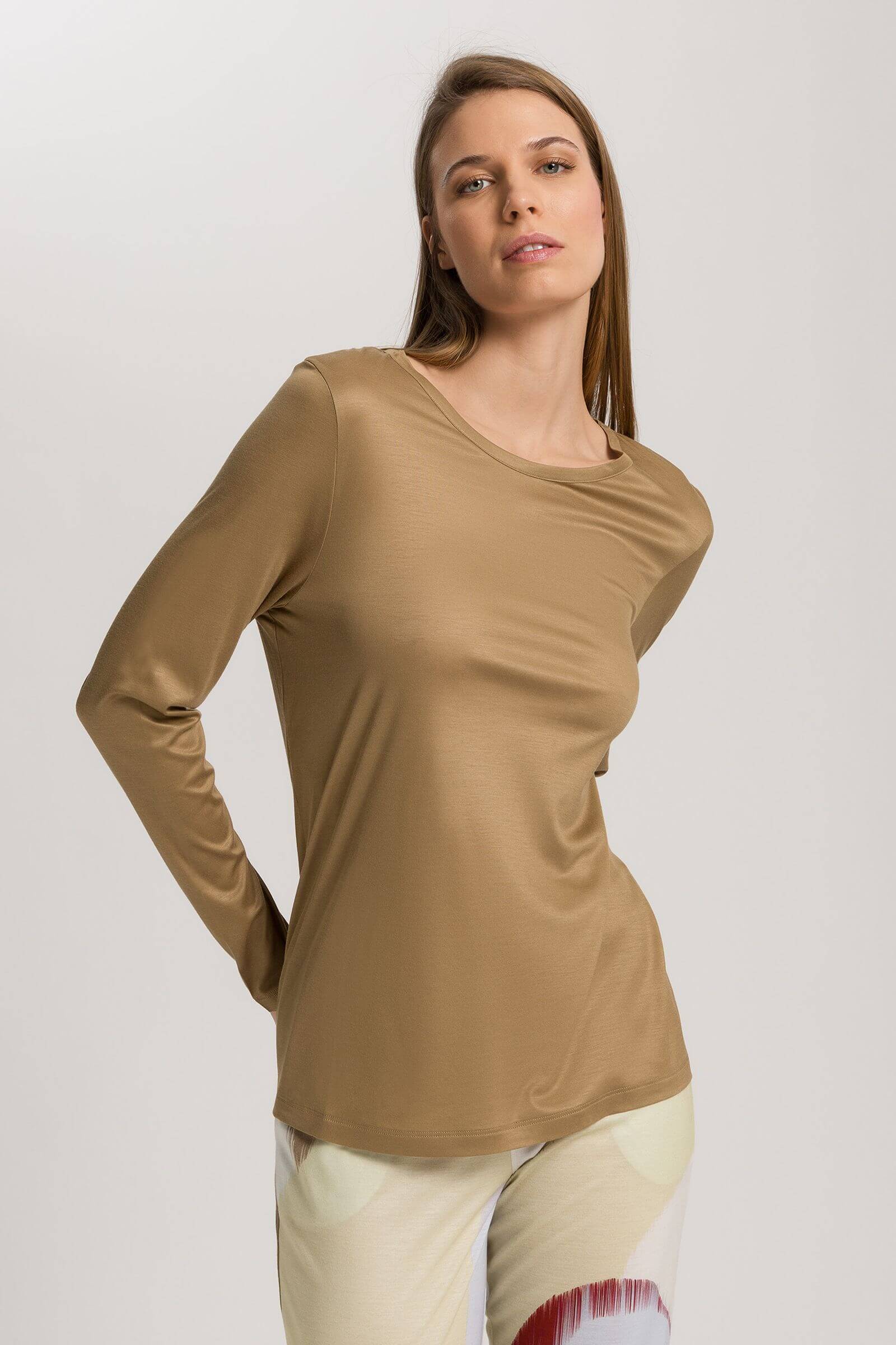 Лонгслив из 100% модала. Цвет Бежевый (071711)