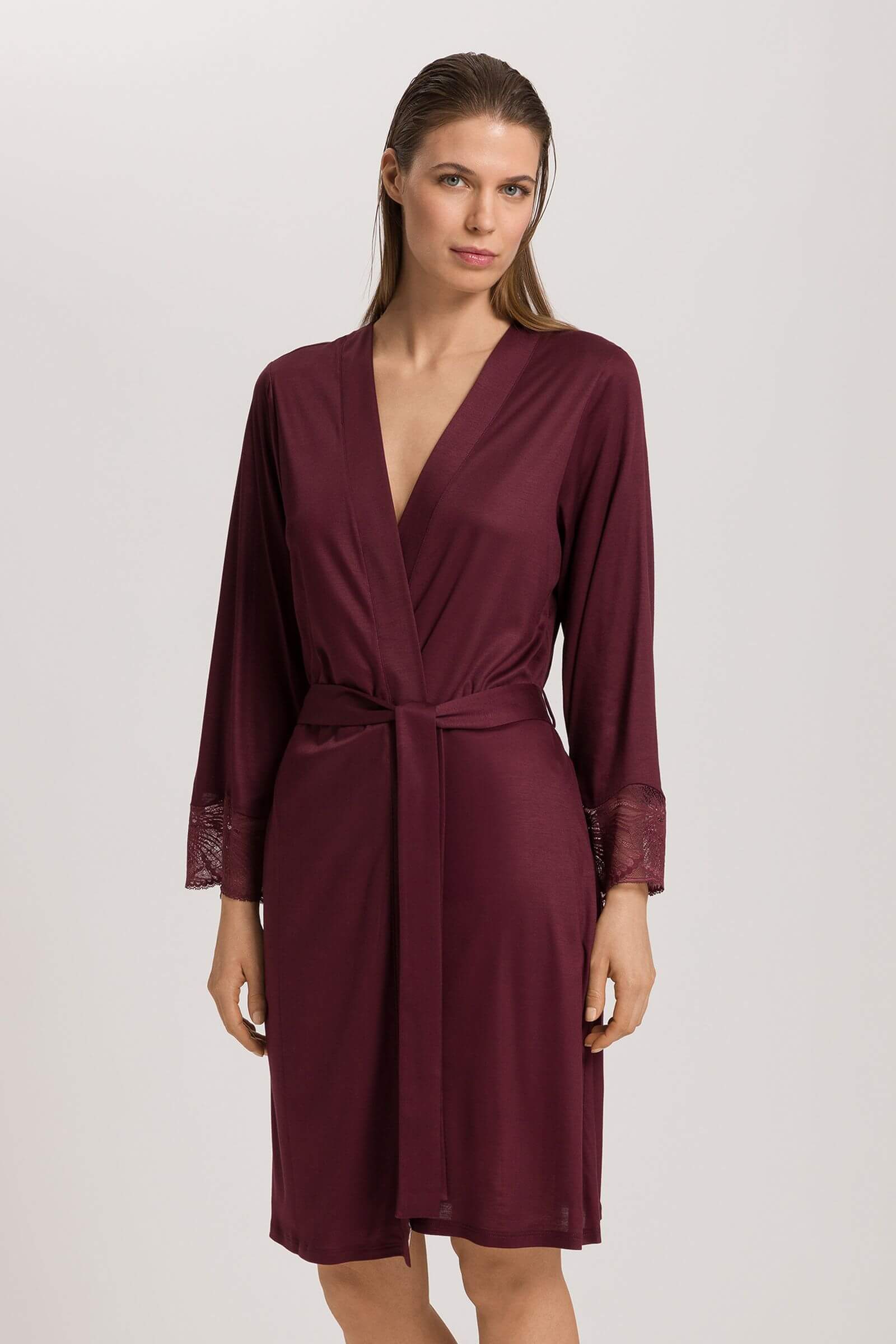 Короткий халат из 100% модала