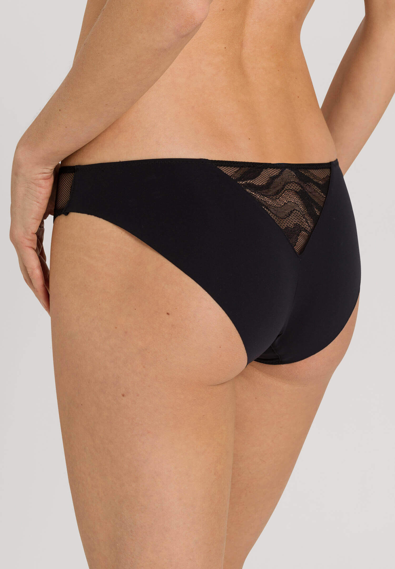 Трусы слипы с кружевом. Цвет Черный (070019)