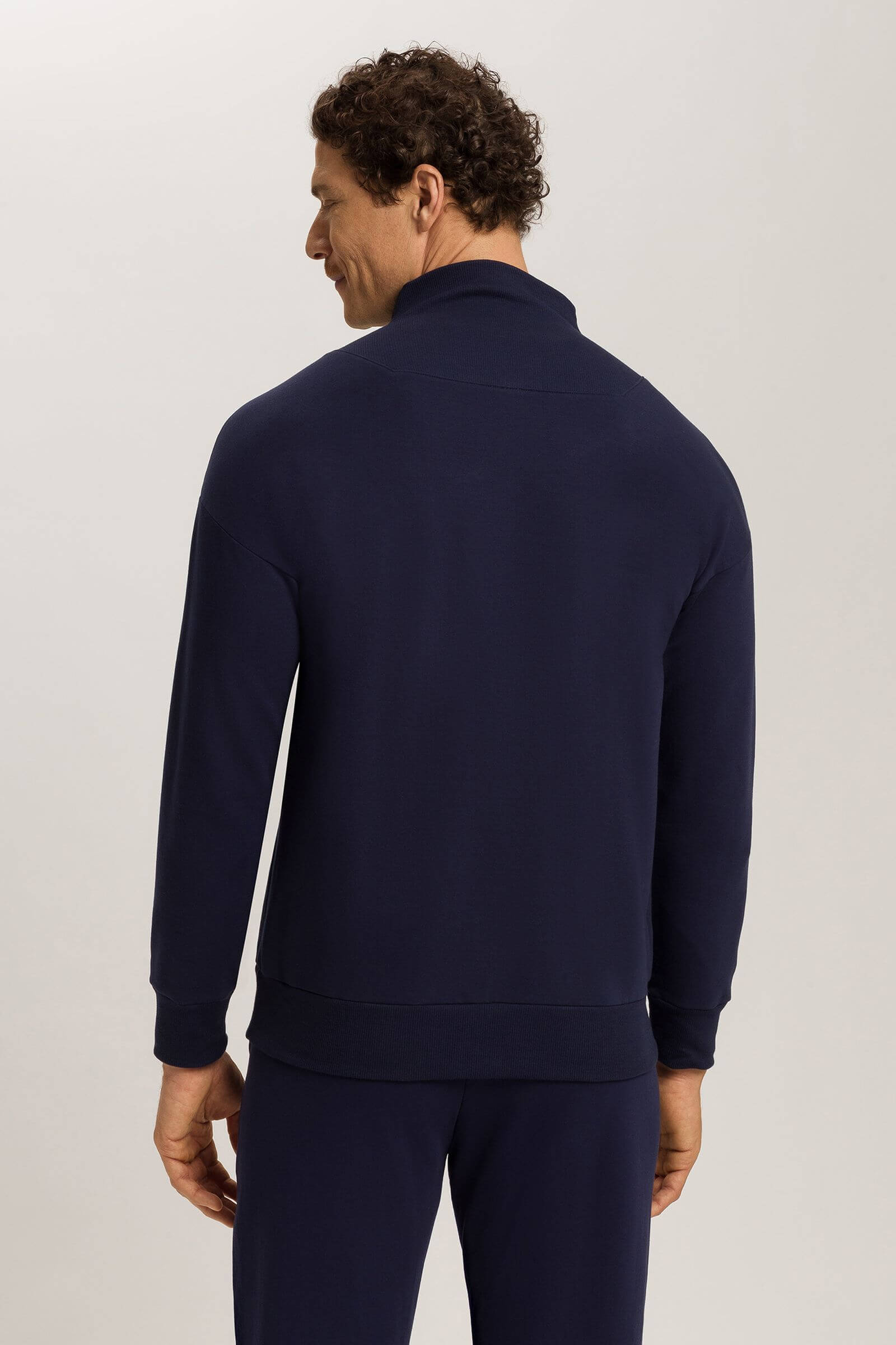 Хлопковый свитшот с воротником на молнии. Цвет Синий (071610)