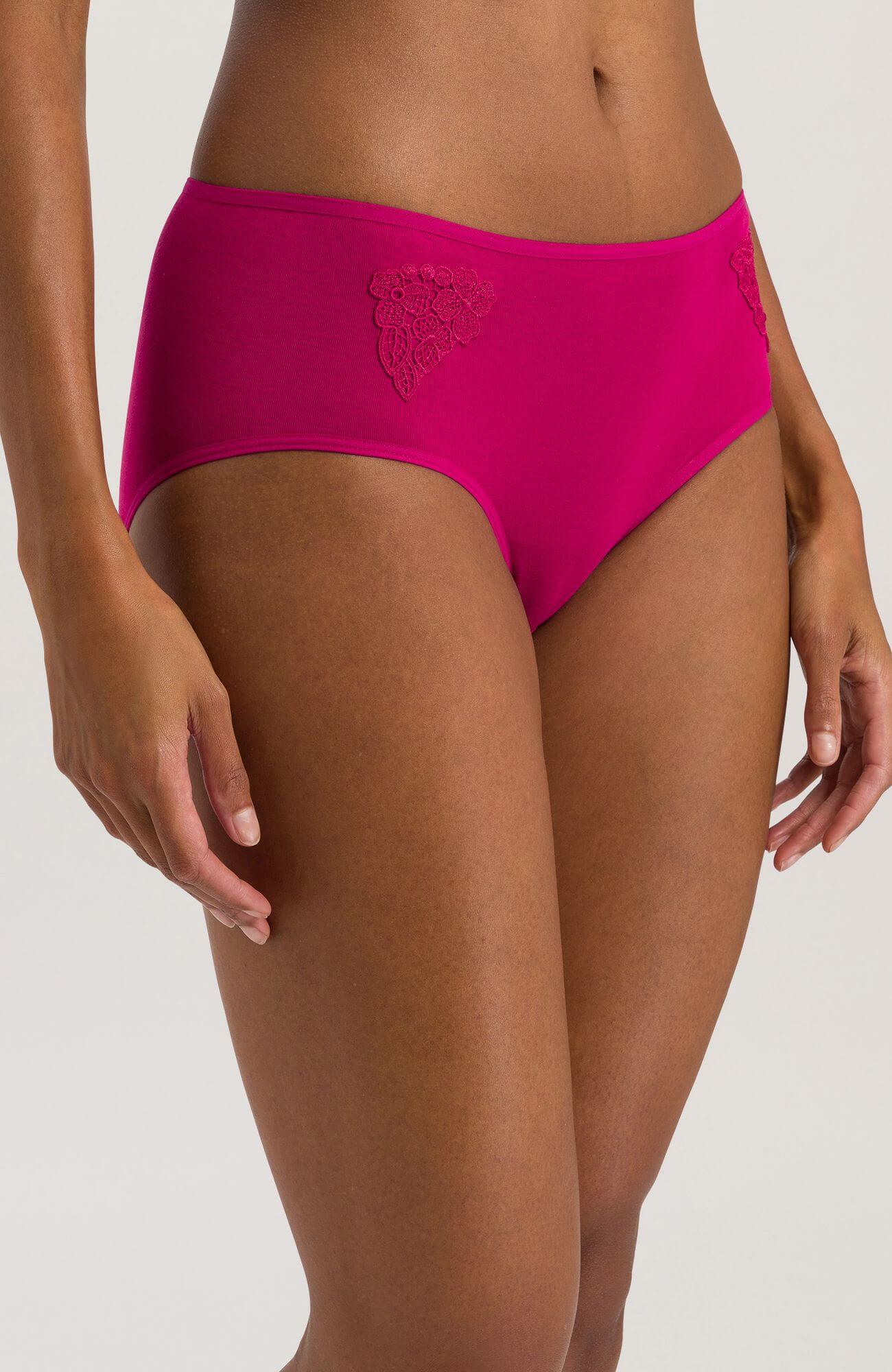 Трусы слипы с вышивкой. Цвет Фуксия (072462)
