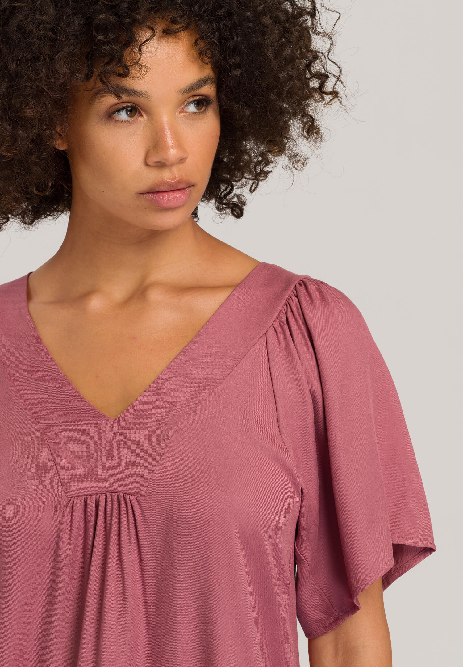 Блузка из шелковистой вискозы. Цвет Розовый (072425)