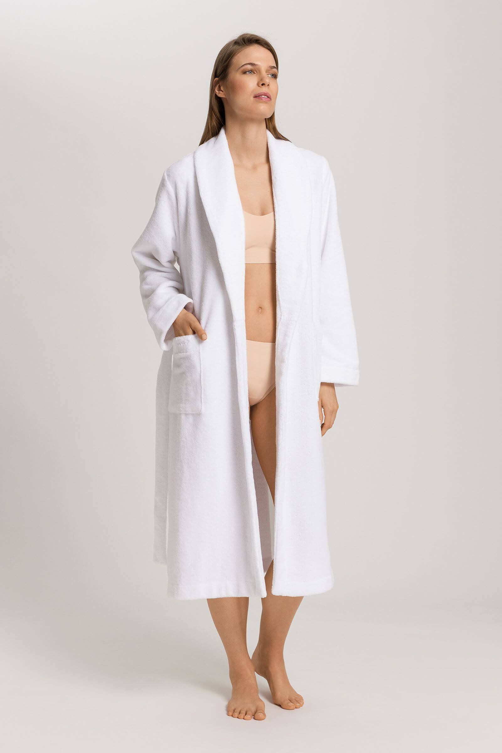 Махровый халат из хлопка. Цвет Белый (070101)