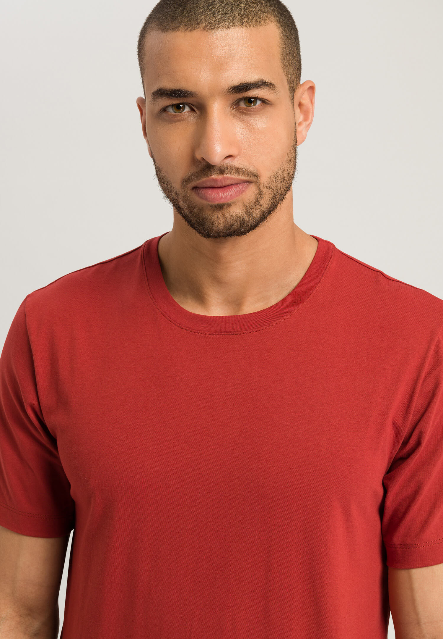 Футболка из 100% хлопка. Цвет Красный (072422)