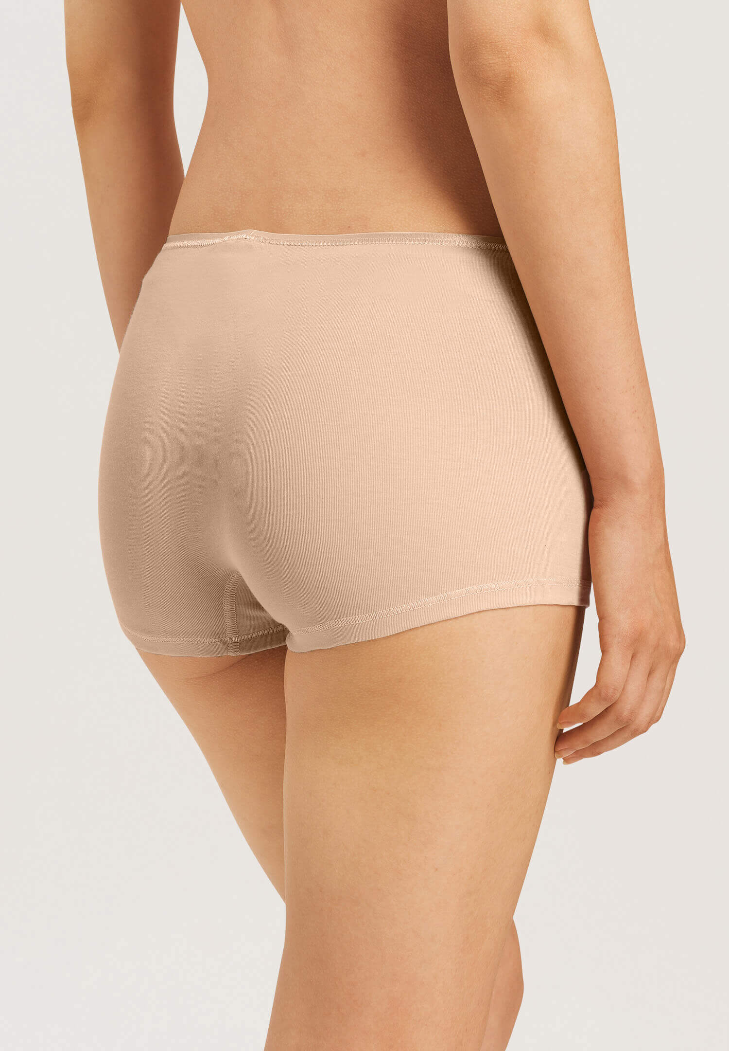 Трусы шортики. Цвет Бежевый (070274)