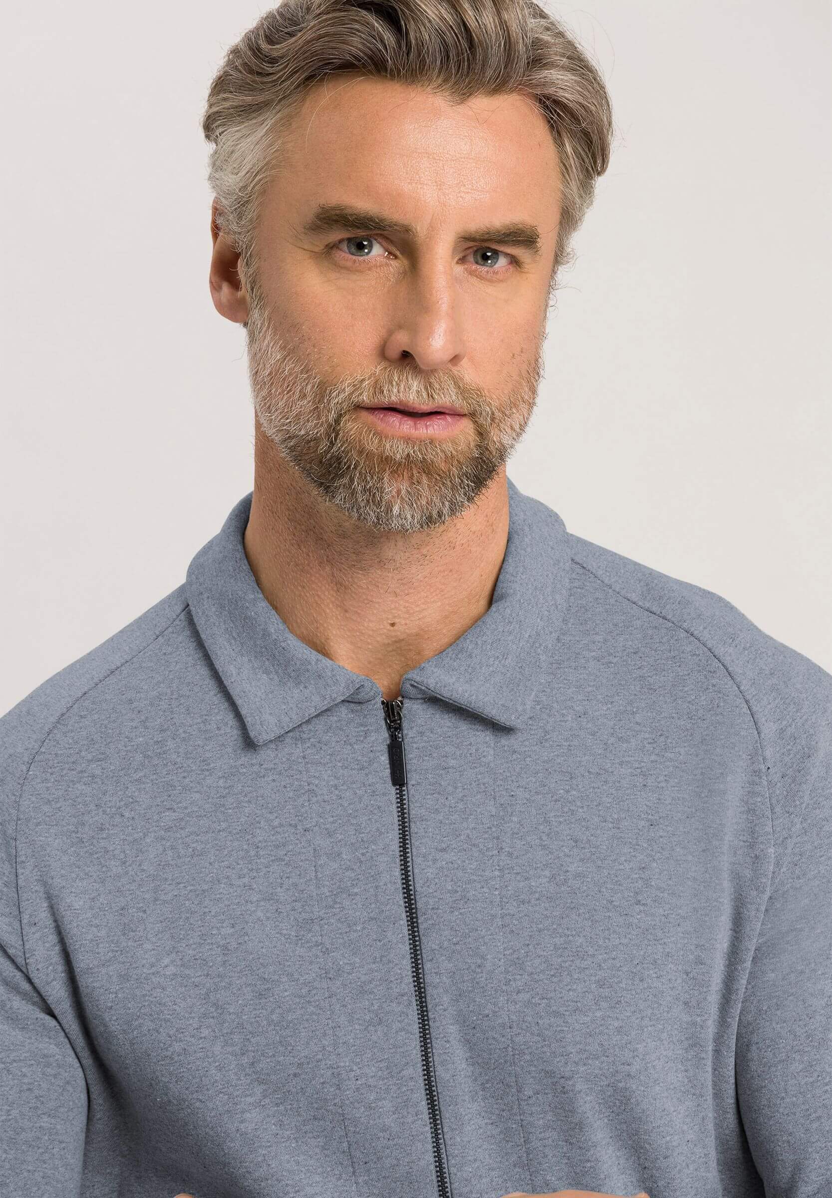 Толстовка из смесового хлопка. Цвет Серый (072362)