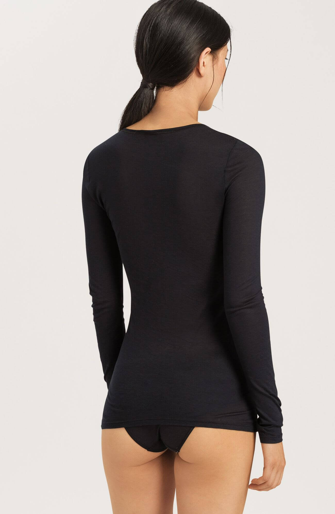 Лонгслив из мерсеризованного хлопка. Цвет Черный (070019)