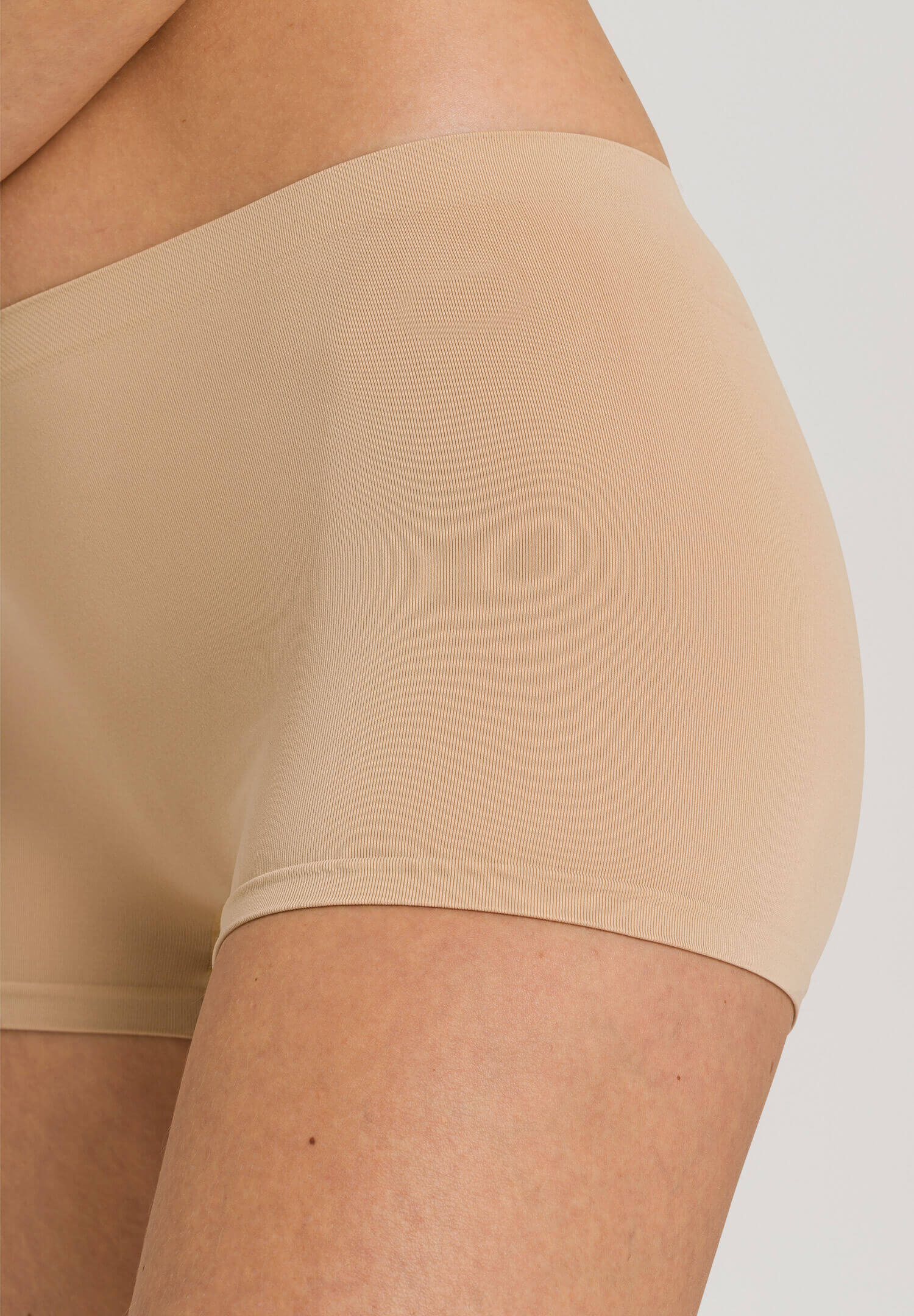 Бесшовные трусы шортики. Цвет Бежевый (070274)