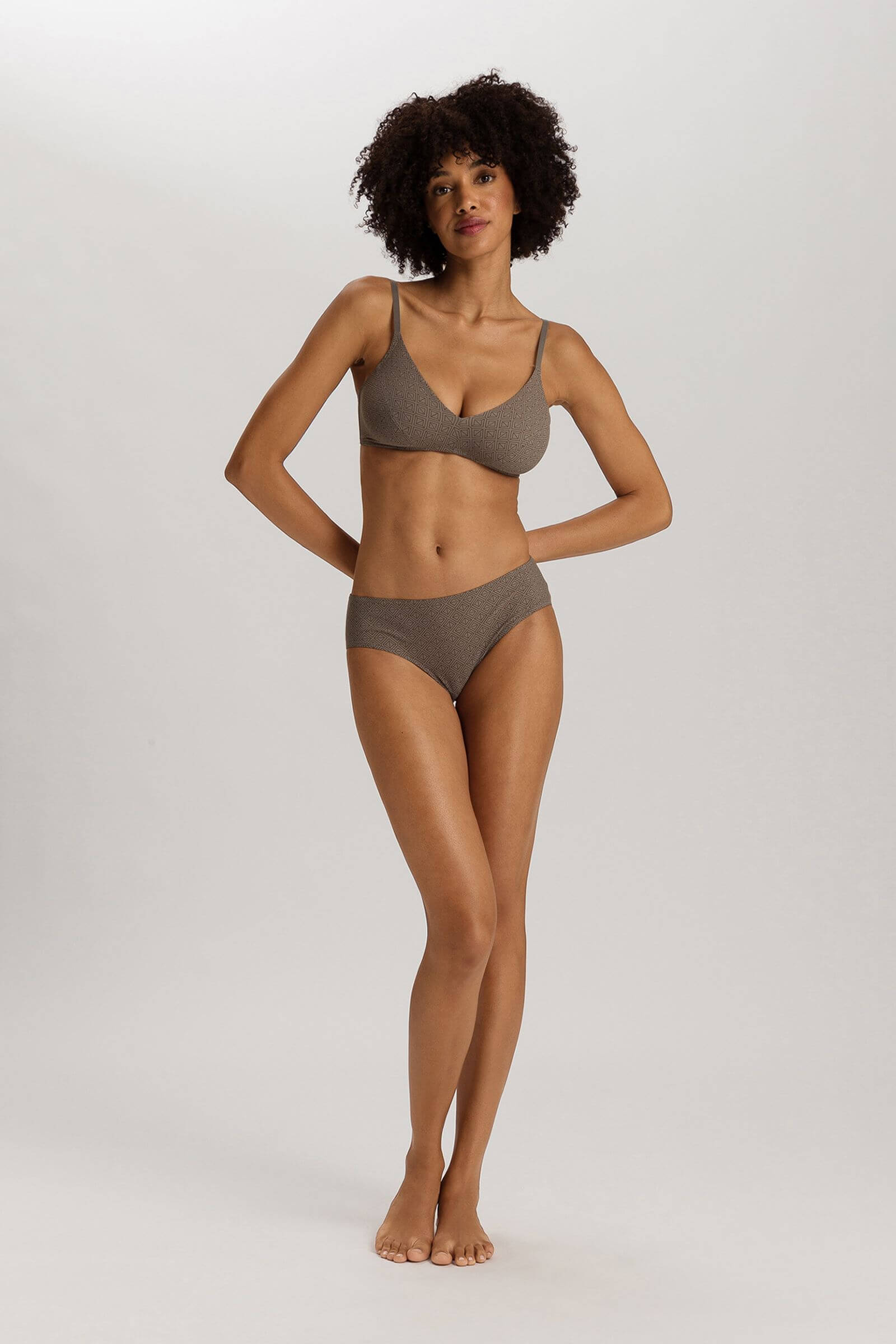 Бюстгальтер с мягкими чашками. Цвет Оливковый (073008)