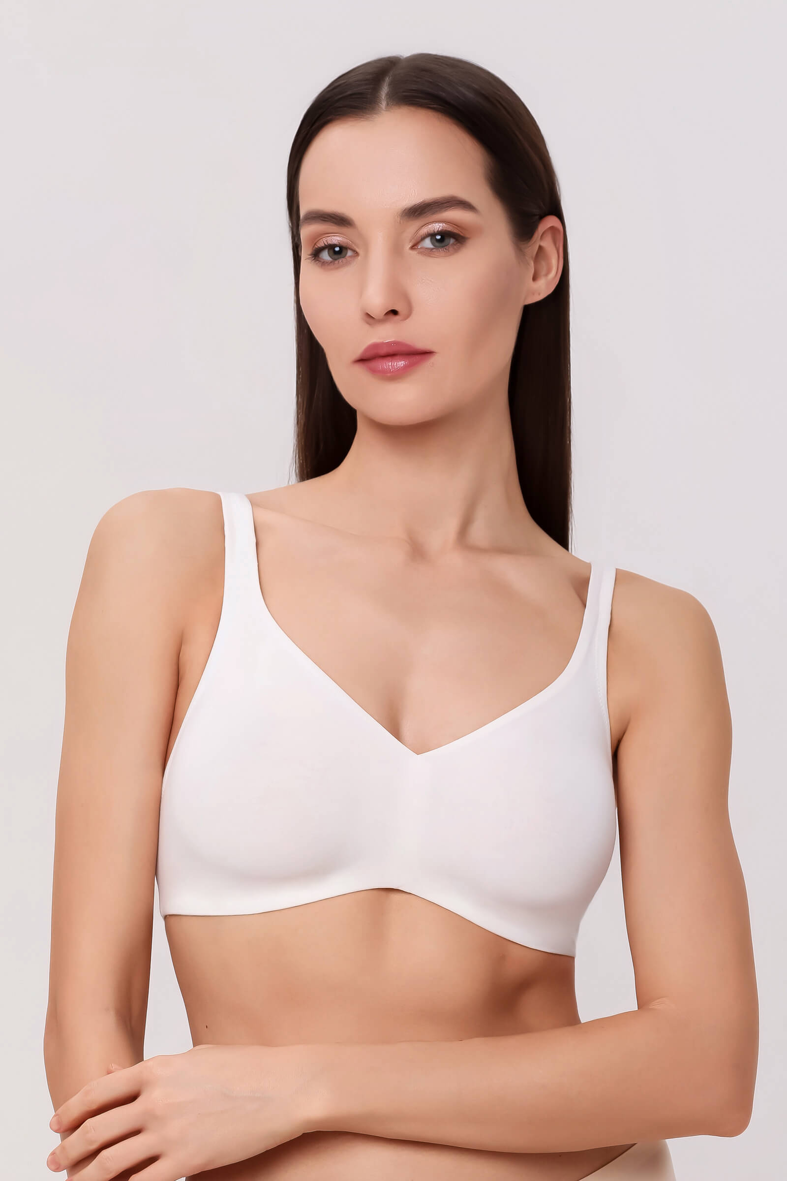 Бесшовный бюстгальтер с мягкими чашками. Цвет Белый (070101)
