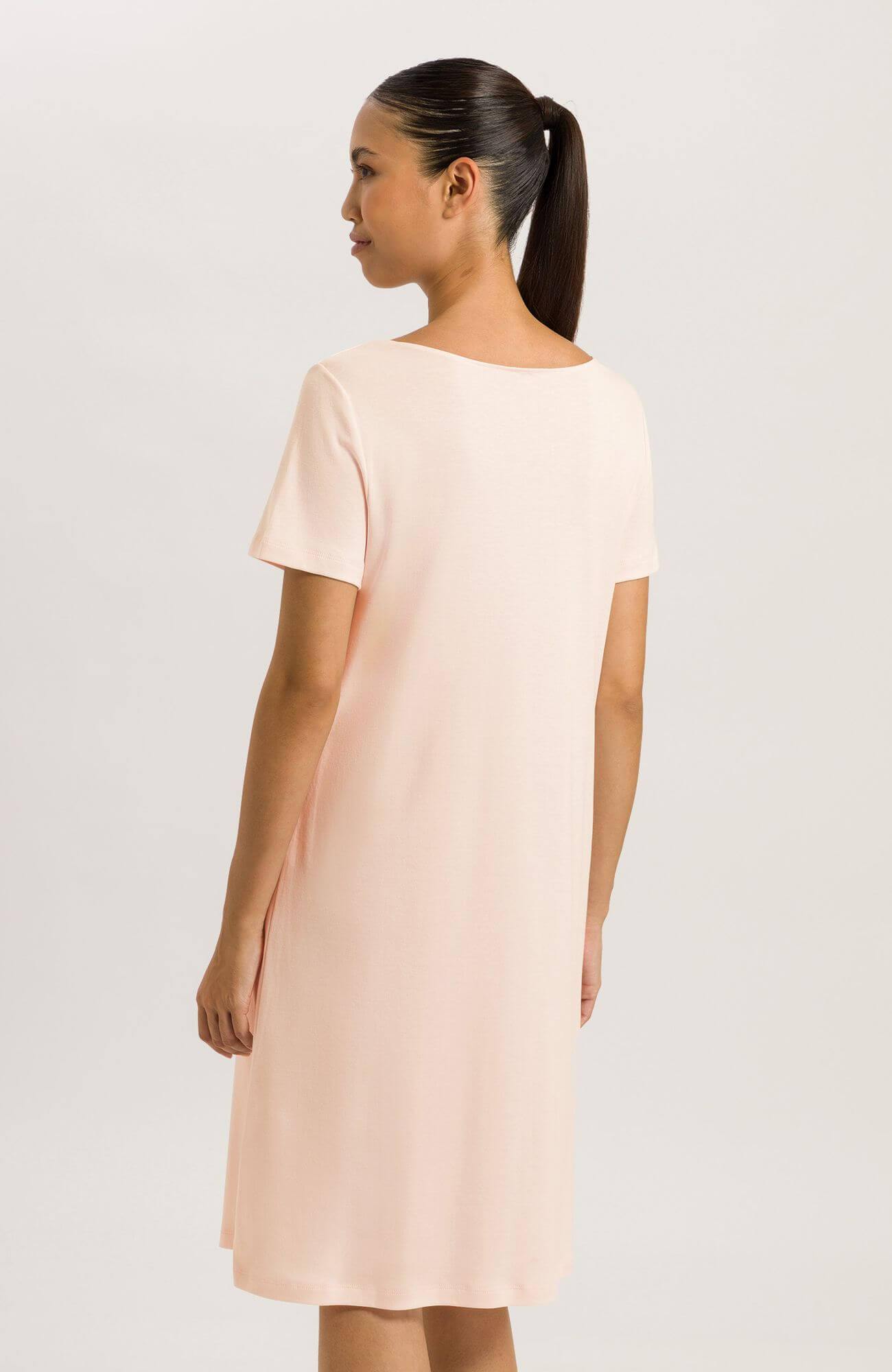 Ночная сорочка с вырезом каре. Цвет Пудровый (071348)