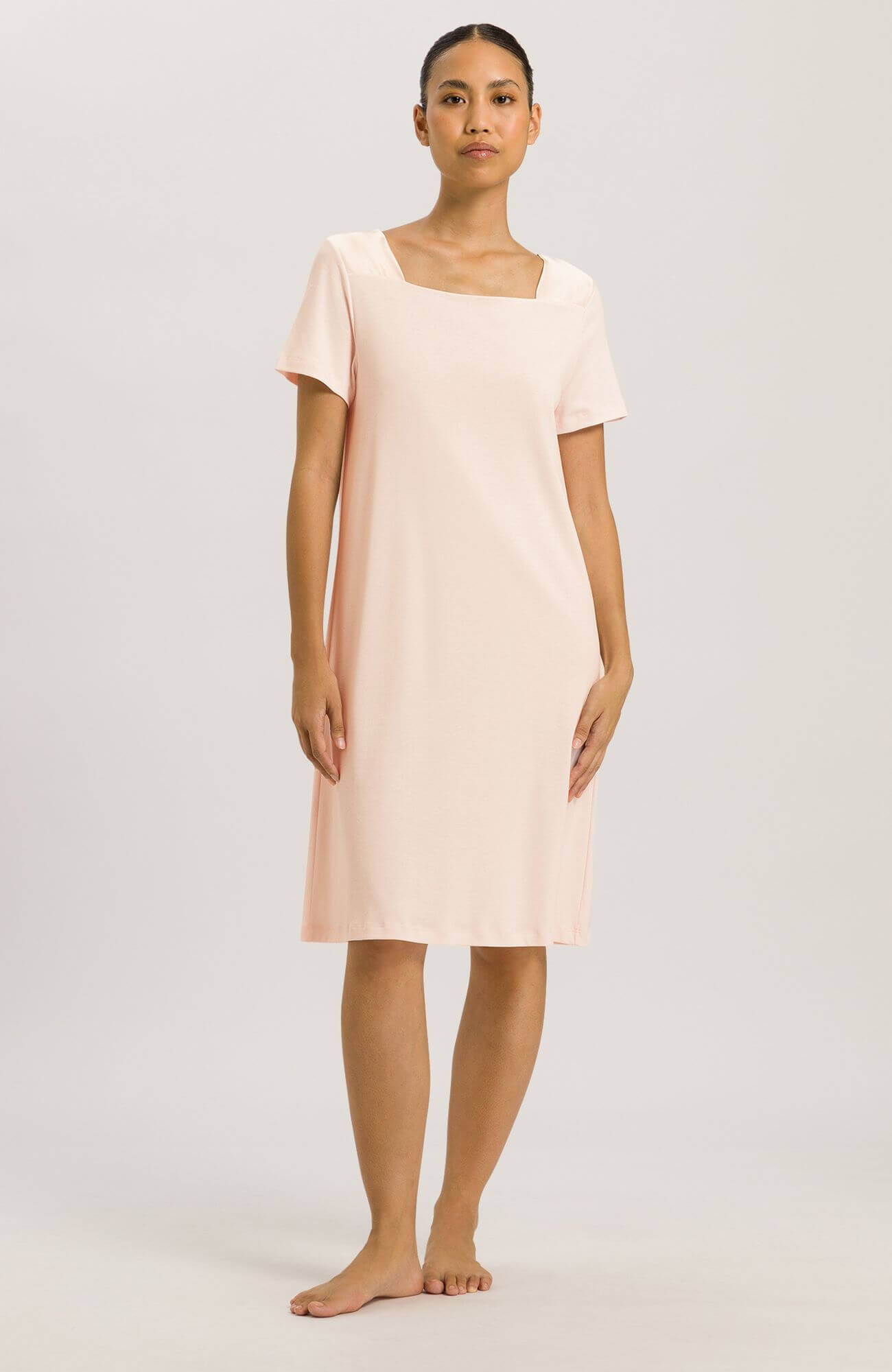 Ночная сорочка с вырезом каре. Цвет Пудровый (071348)