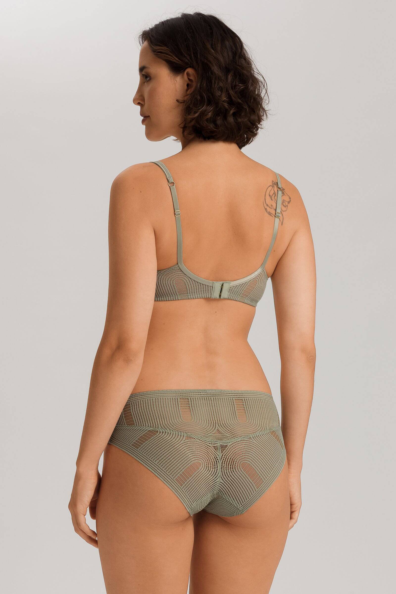 Бюстггальтер с треугольными чашками. Цвет Оливковый (072732)