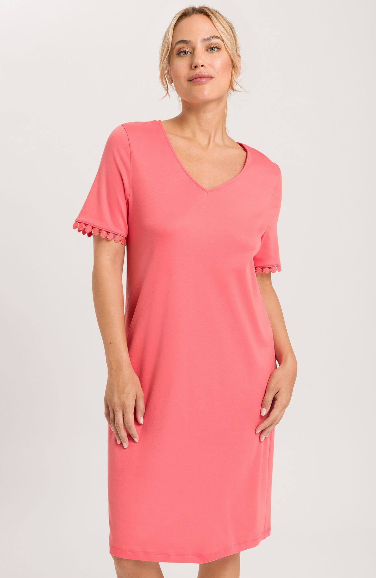 Ночная сорочка с V-образным вырезом. Цвет Розовый (072309)