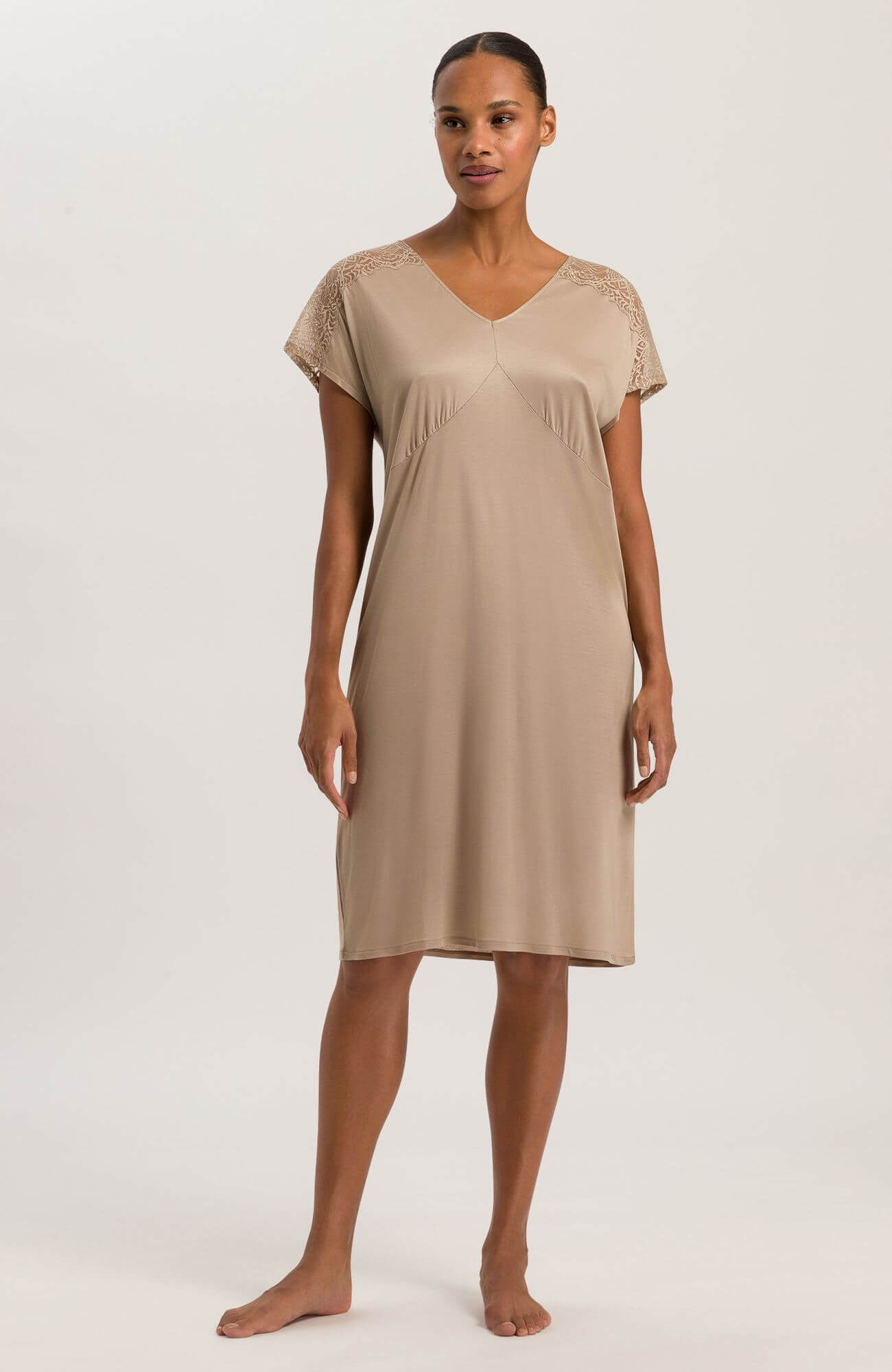 Ночная сорочка с коротким рукавом. Цвет Бежевый (072828)