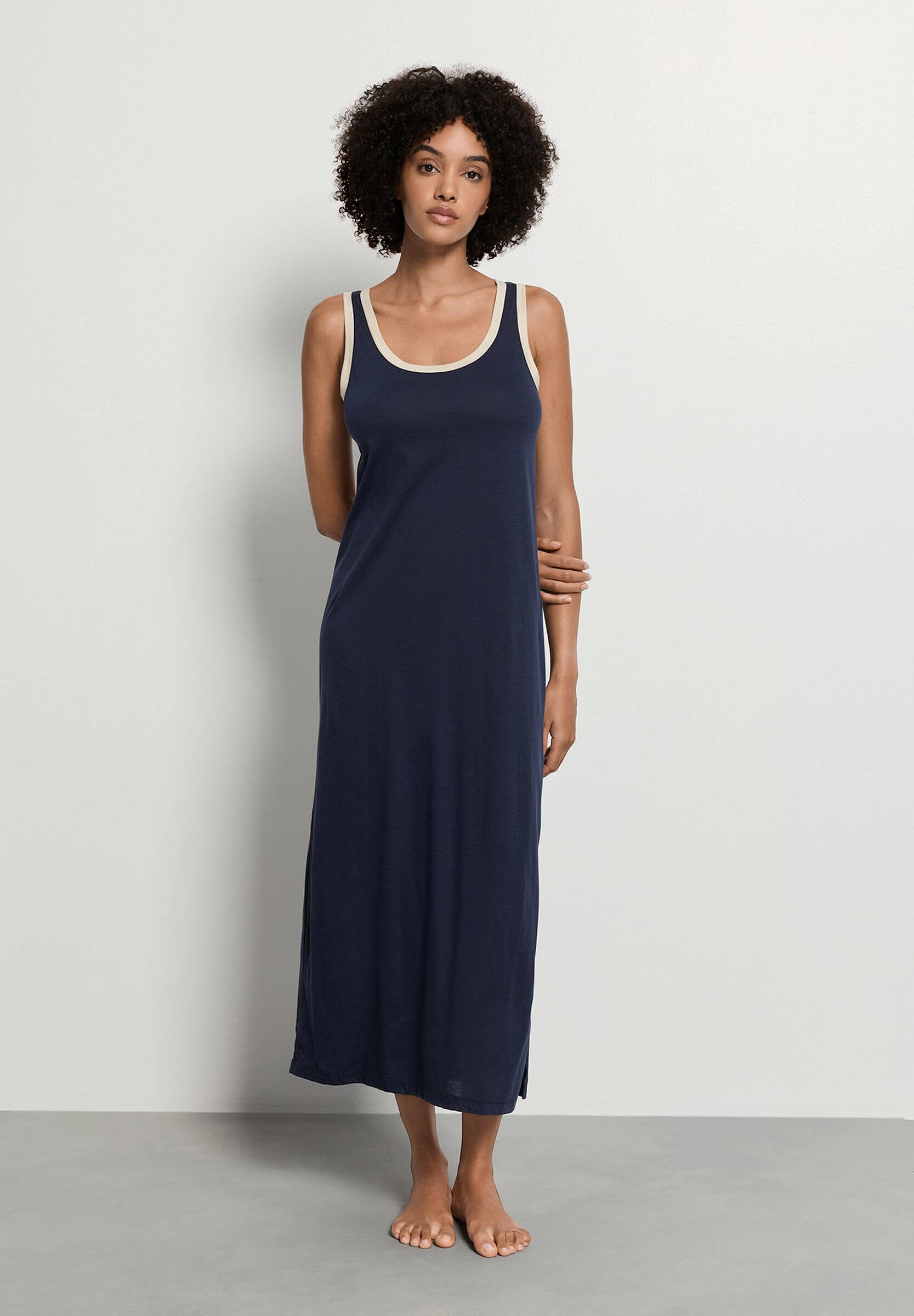 Ночная сорочка из модала и хлопка. Цвет Синий (071610)