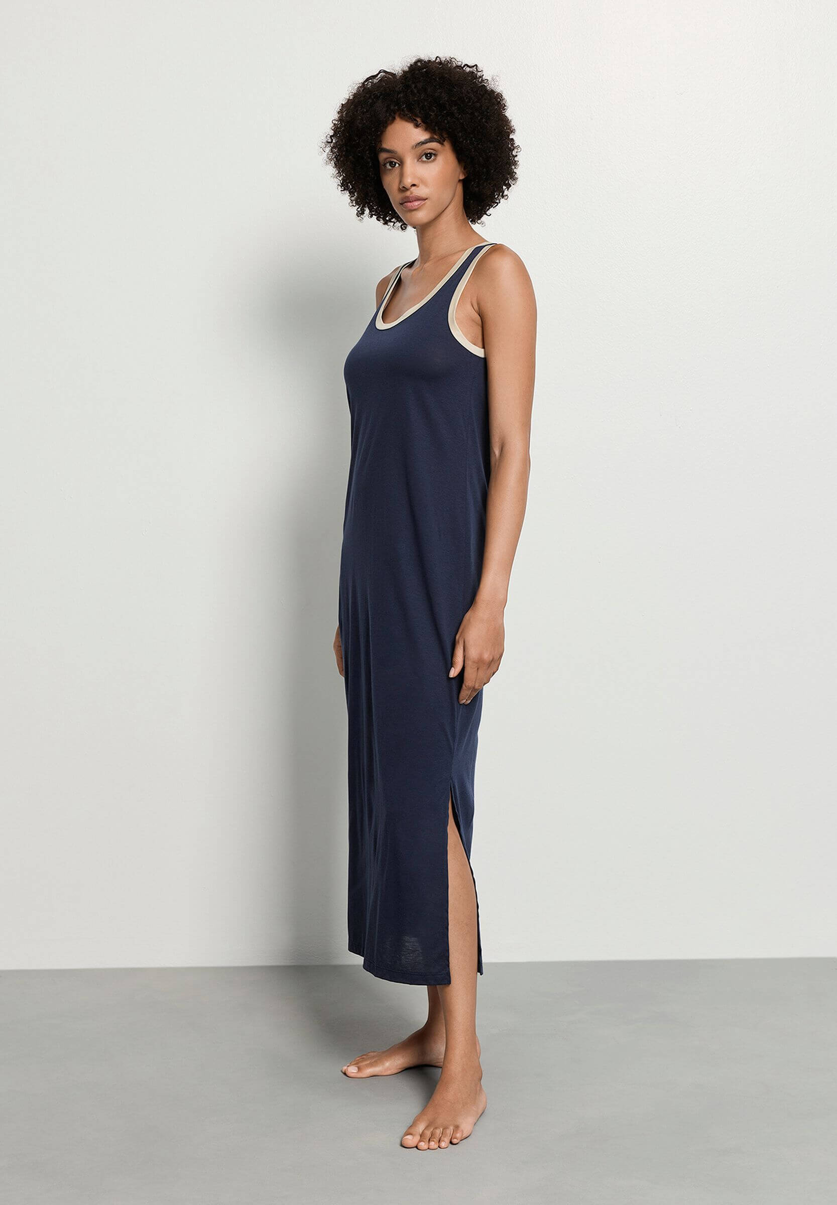 Ночная сорочка из модала и хлопка. Цвет Синий (071610)