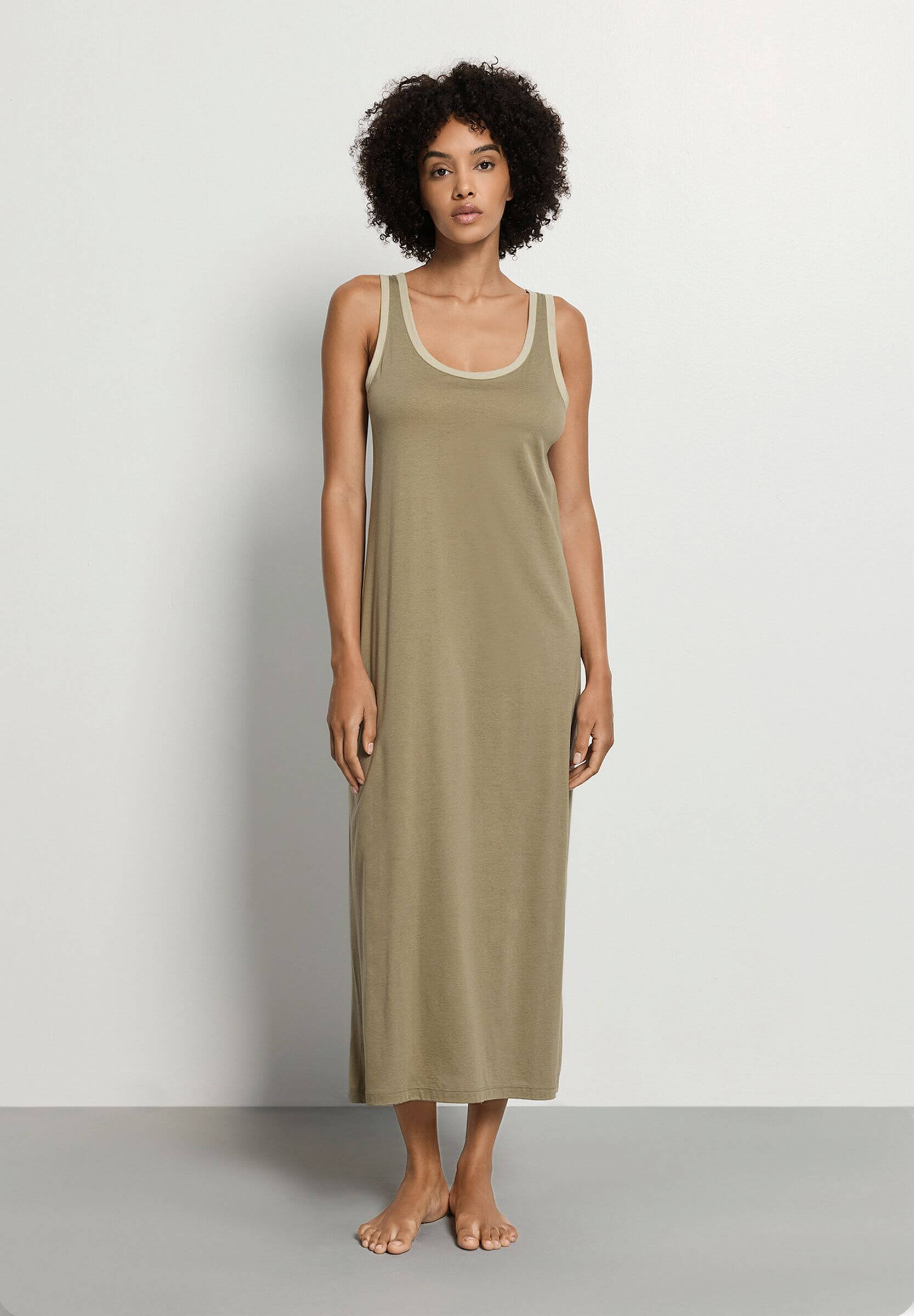 Ночная сорочка из модала и хлопка. Цвет Оливковый (072727)