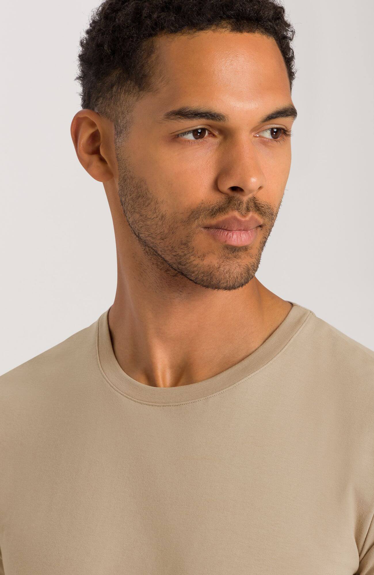 Футболка из 100% хлопка. Цвет Бежевый (072809)