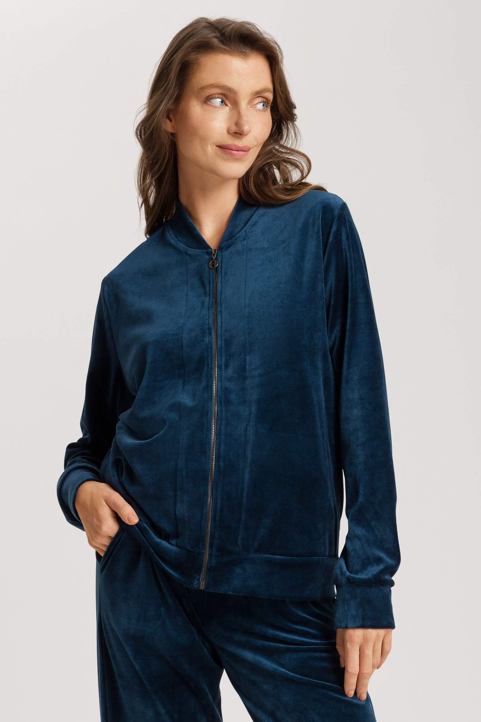 Толстовка из велюра. Цвет Синий (071652)