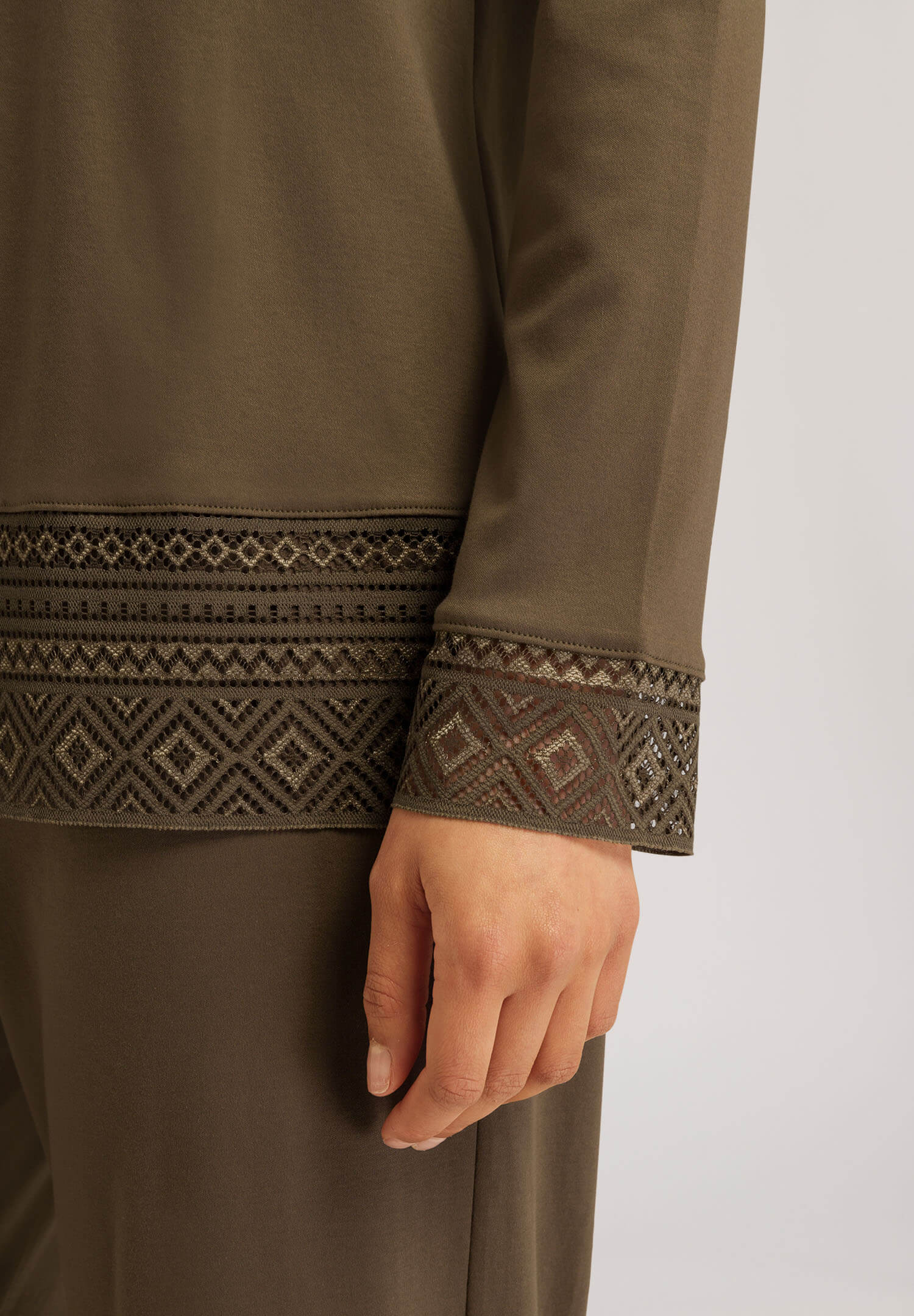 Пижама с длинным рукавом. Цвет Оливковый (071775)