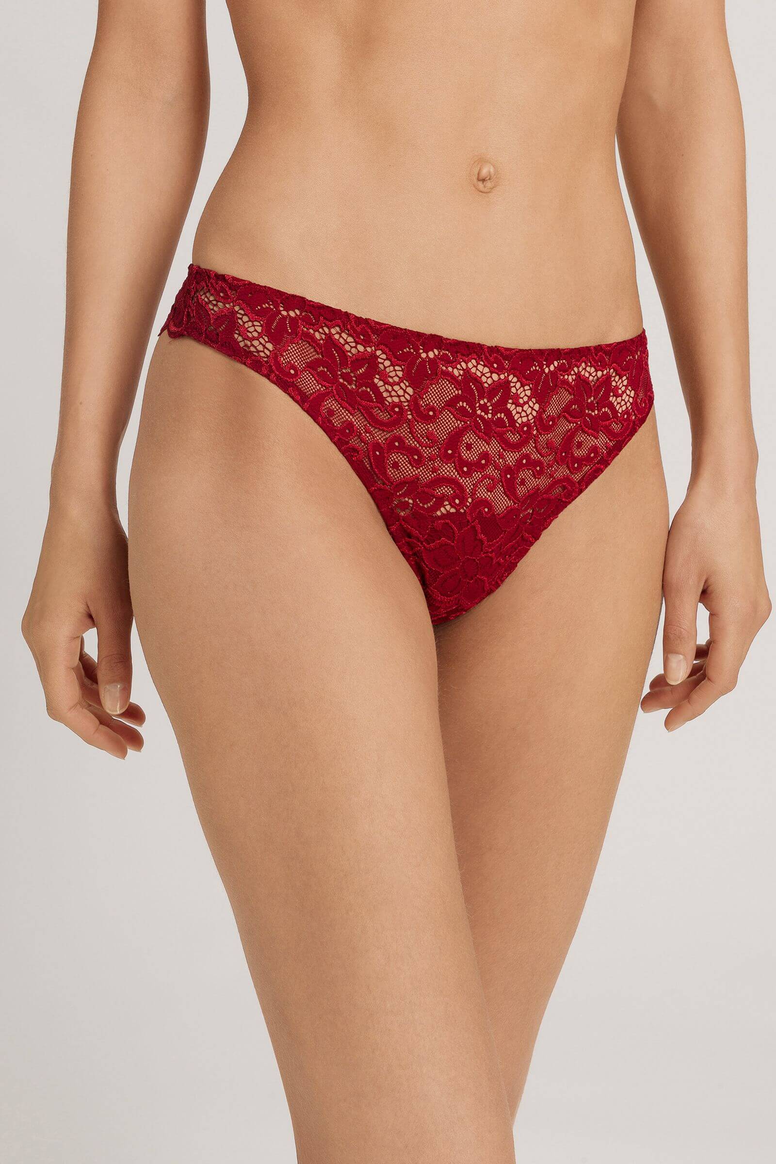 Кружевные трусы танга. Цвет Бордовый (072418)